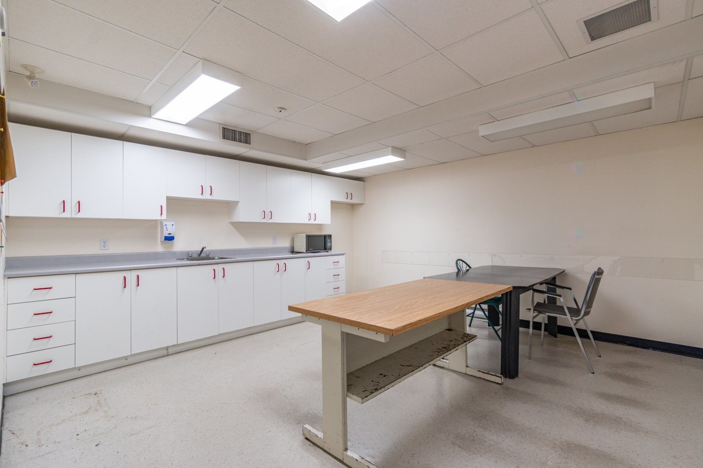 









786


Rue King E.

,
Sherbrooke (Fleurimont),




QC
J1G1C5


