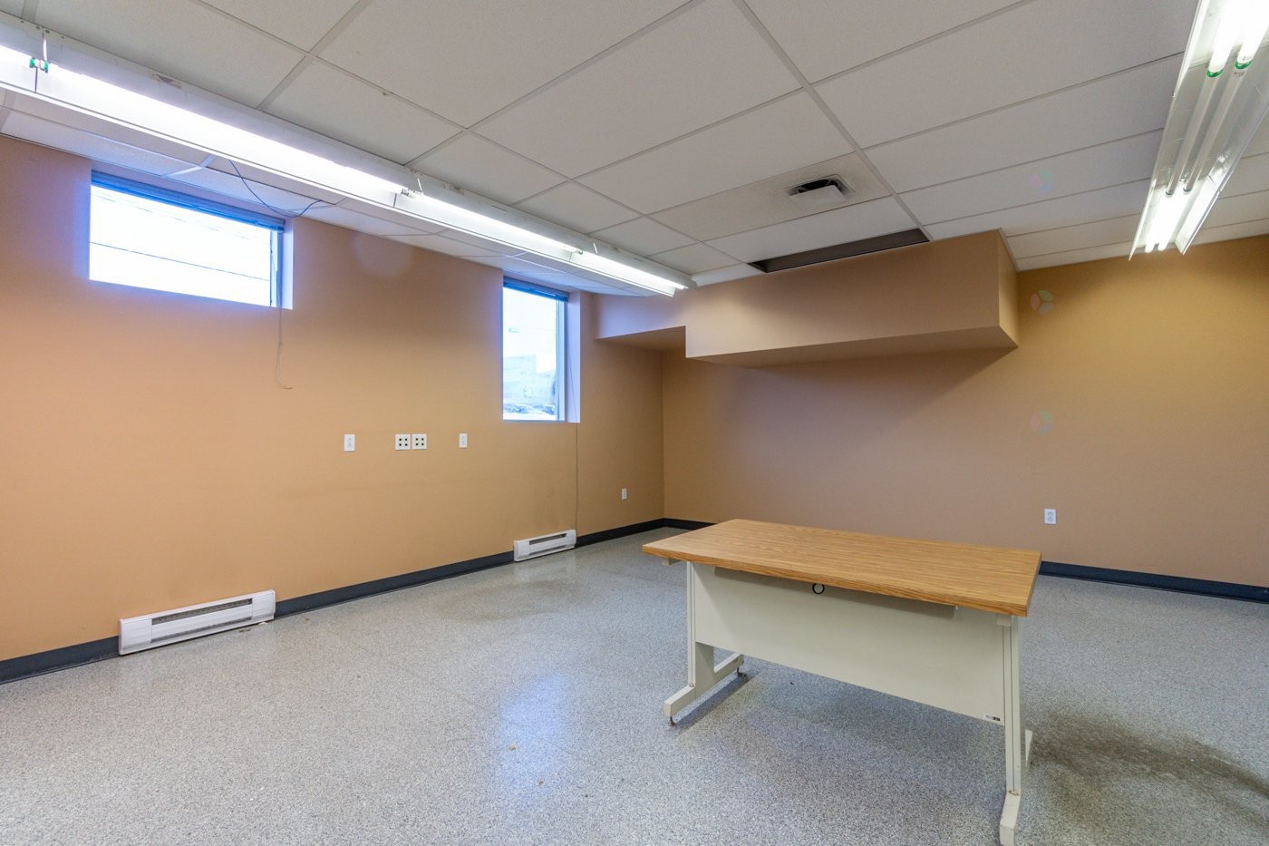 









786


Rue King E.

,
Sherbrooke (Fleurimont),




QC
J1G1C5

