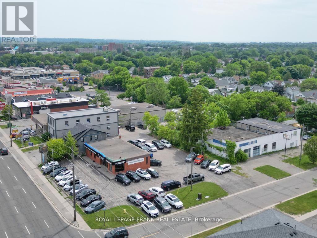 












349 KING STREET W

,
Oshawa (Vanier),




Ontario
L1J2J8

