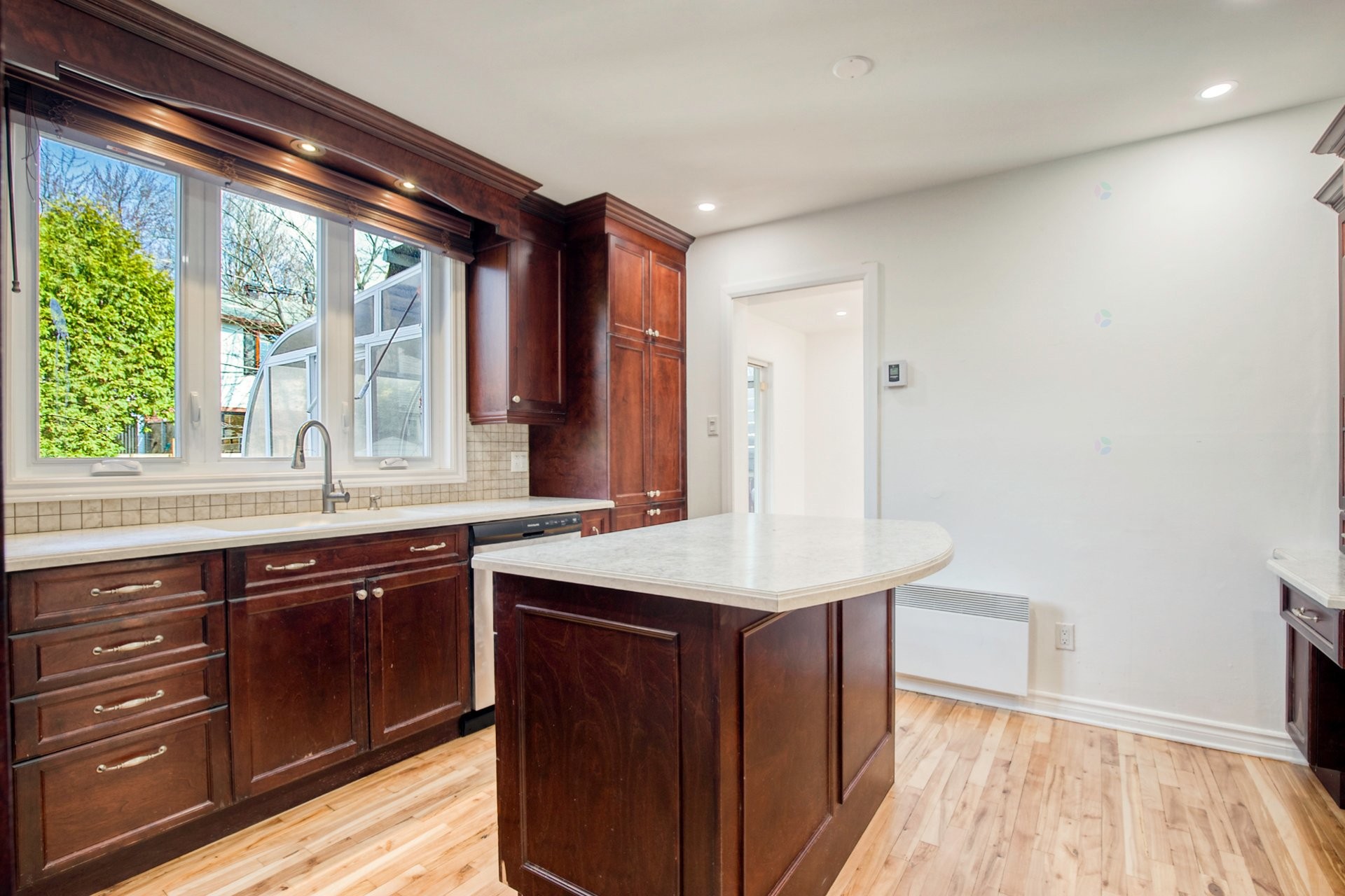 









45


Rue Staveley

,
Saint-Bruno-de-Montarville,




QC
J3V1M5

