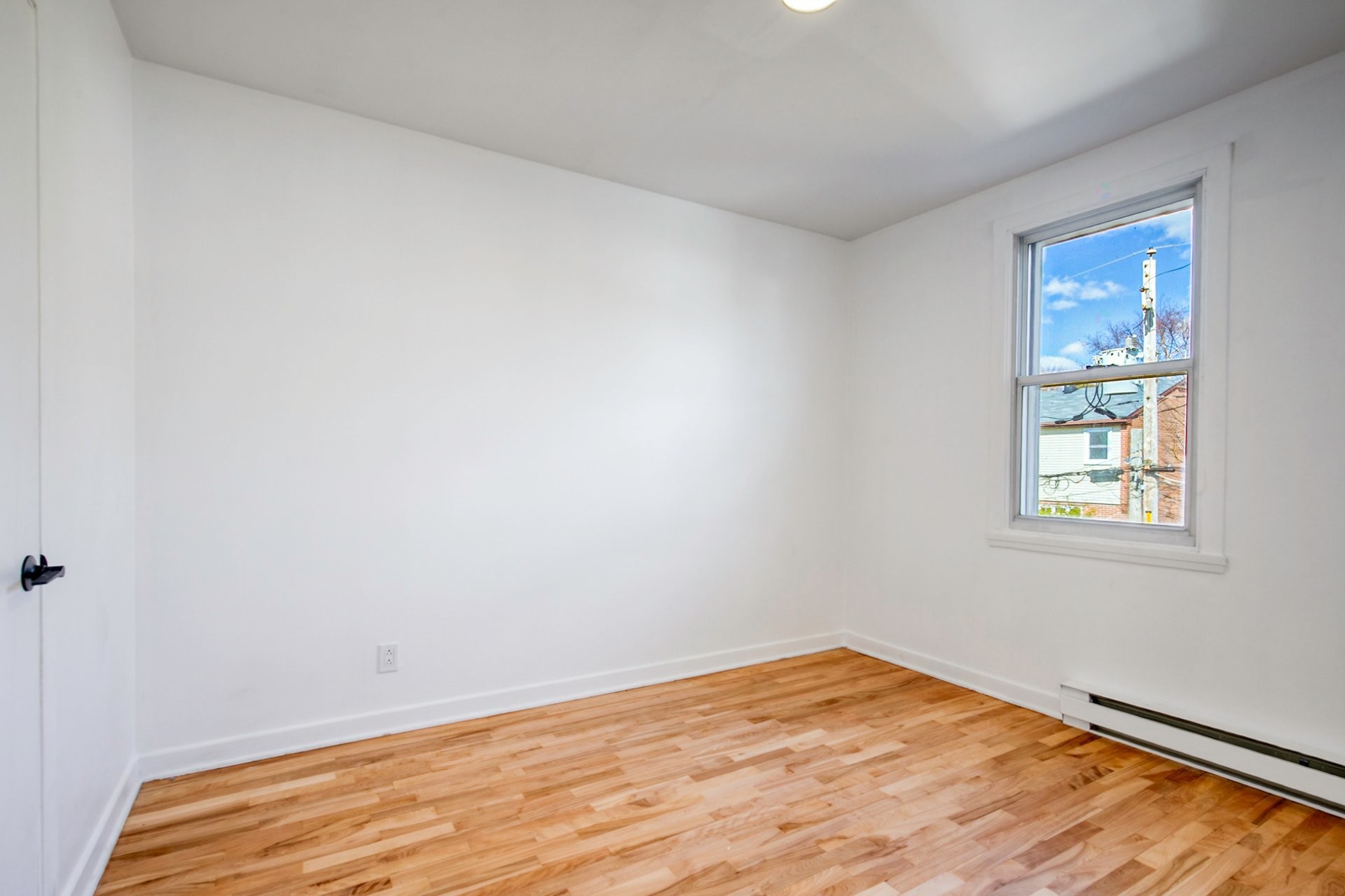 









45


Rue Staveley

,
Saint-Bruno-de-Montarville,




QC
J3V1M5

