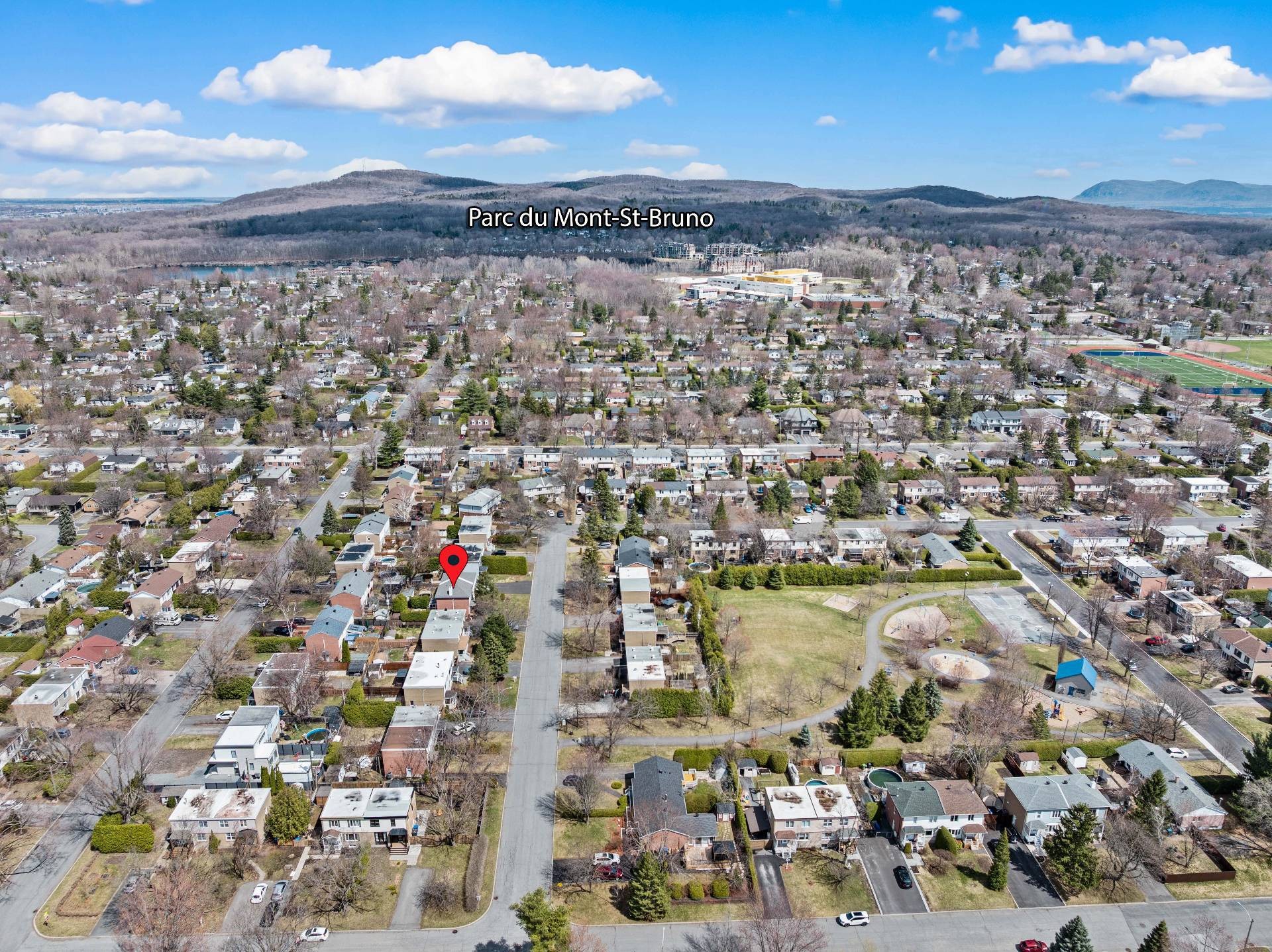 









45


Rue Staveley

,
Saint-Bruno-de-Montarville,




QC
J3V1M5

