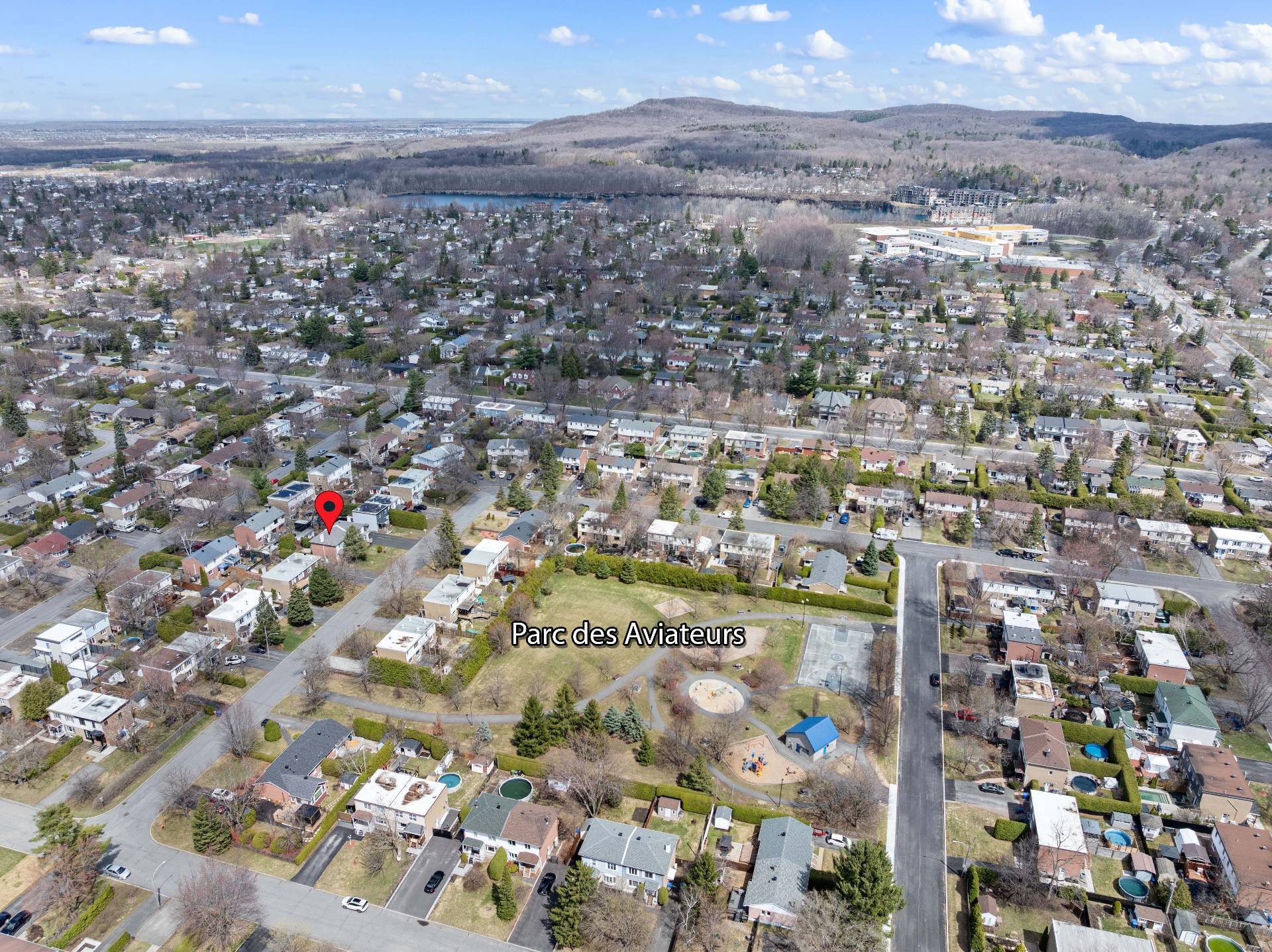 









45


Rue Staveley

,
Saint-Bruno-de-Montarville,




QC
J3V1M5

