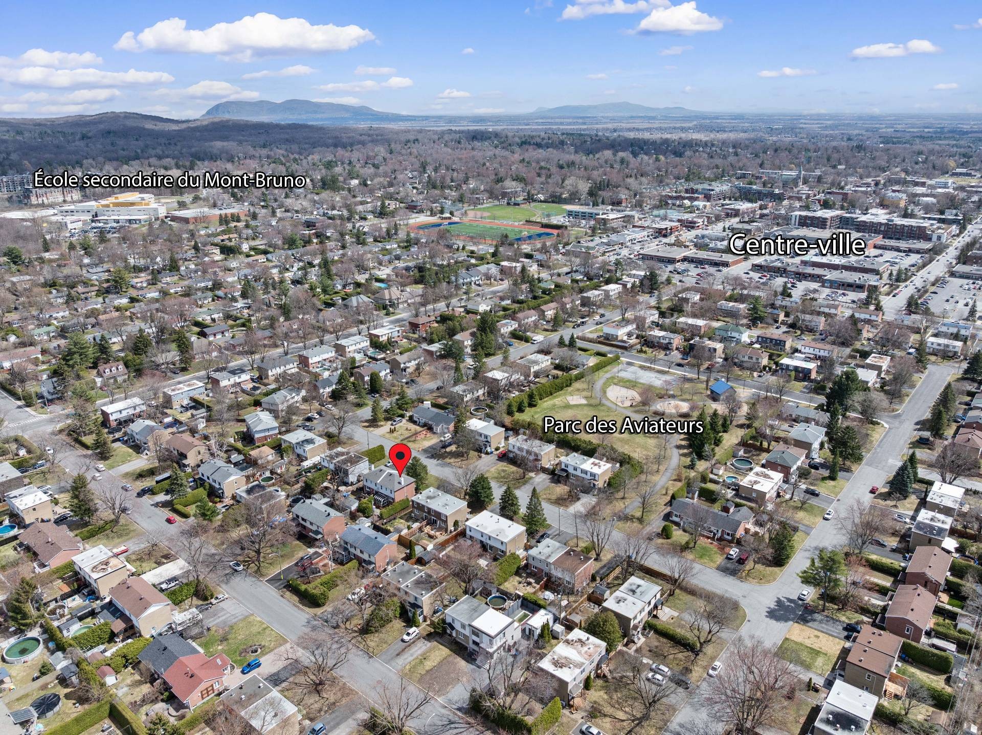 









45


Rue Staveley

,
Saint-Bruno-de-Montarville,




QC
J3V1M5

