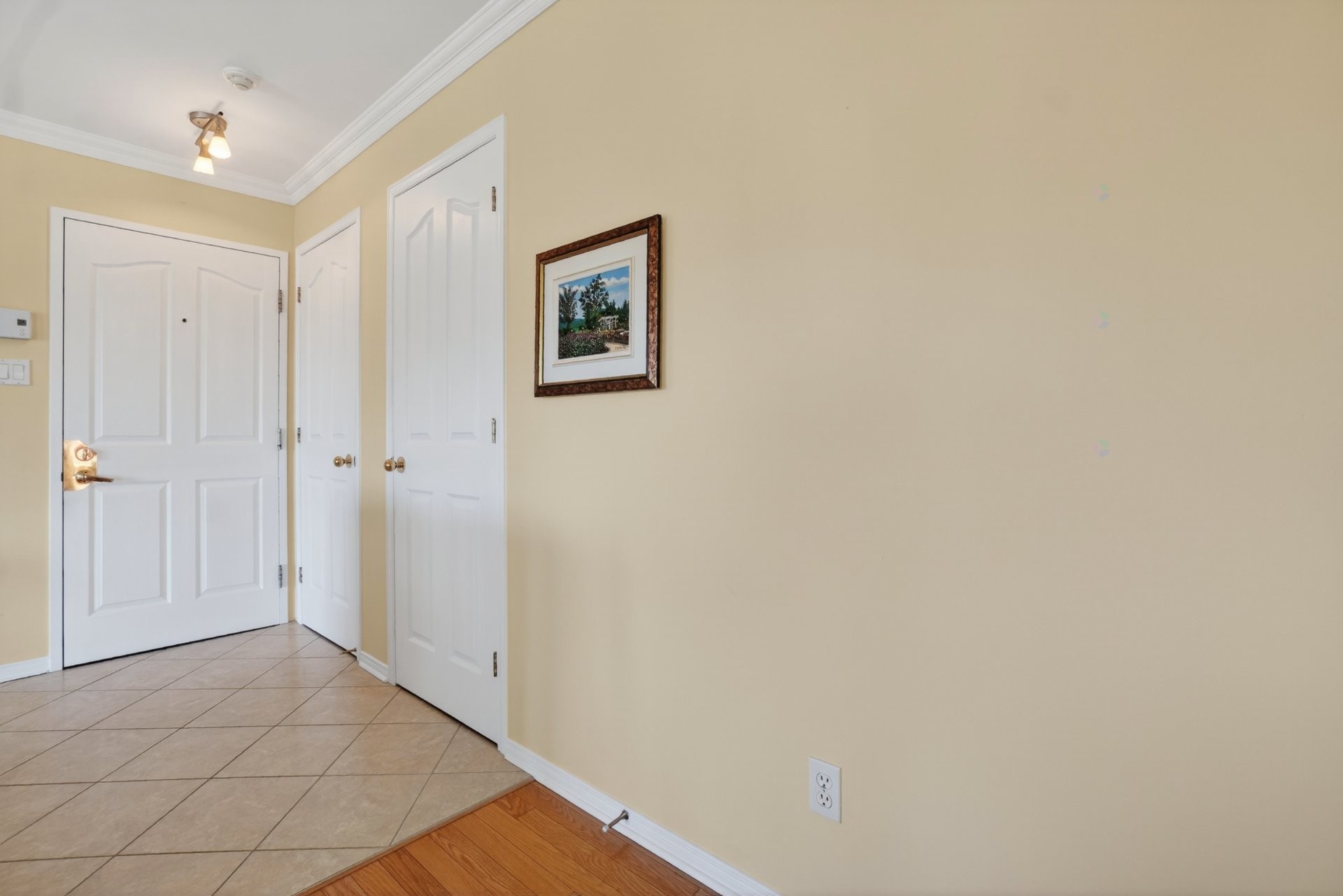 









2325


Boul. Jacques-Marcil

, 302,
Longueuil (Saint-Hubert),




QC
J3Y9C2

