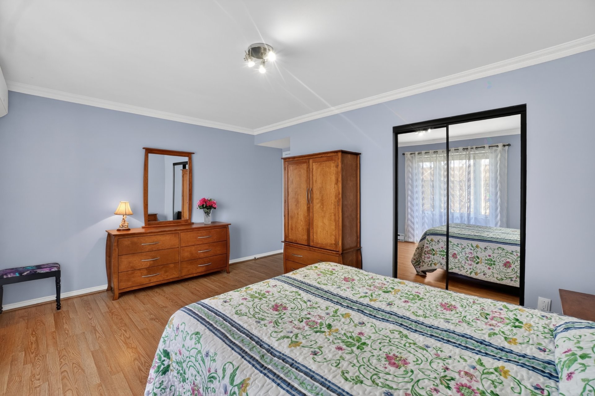 









2325


Boul. Jacques-Marcil

, 302,
Longueuil (Saint-Hubert),




QC
J3Y9C2

