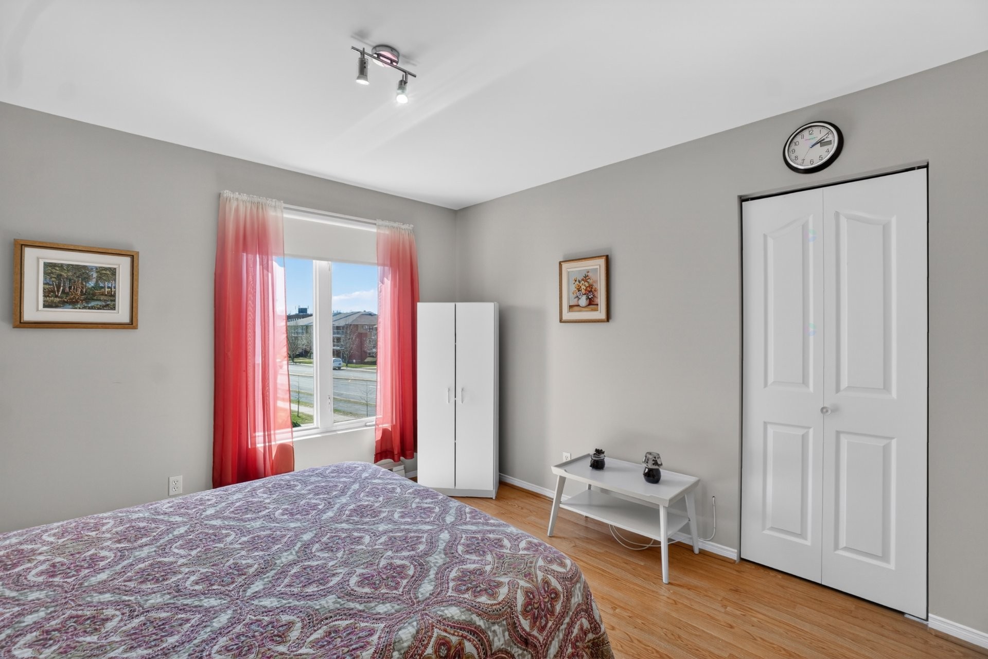 









2325


Boul. Jacques-Marcil

, 302,
Longueuil (Saint-Hubert),




QC
J3Y9C2

