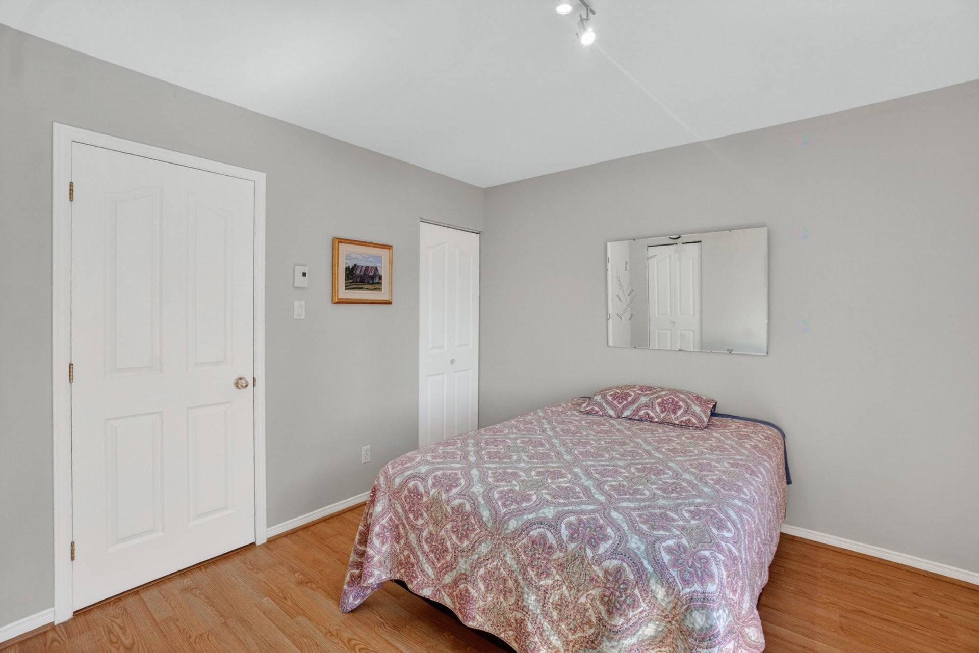 









2325


Boul. Jacques-Marcil

, 302,
Longueuil (Saint-Hubert),




QC
J3Y9C2


