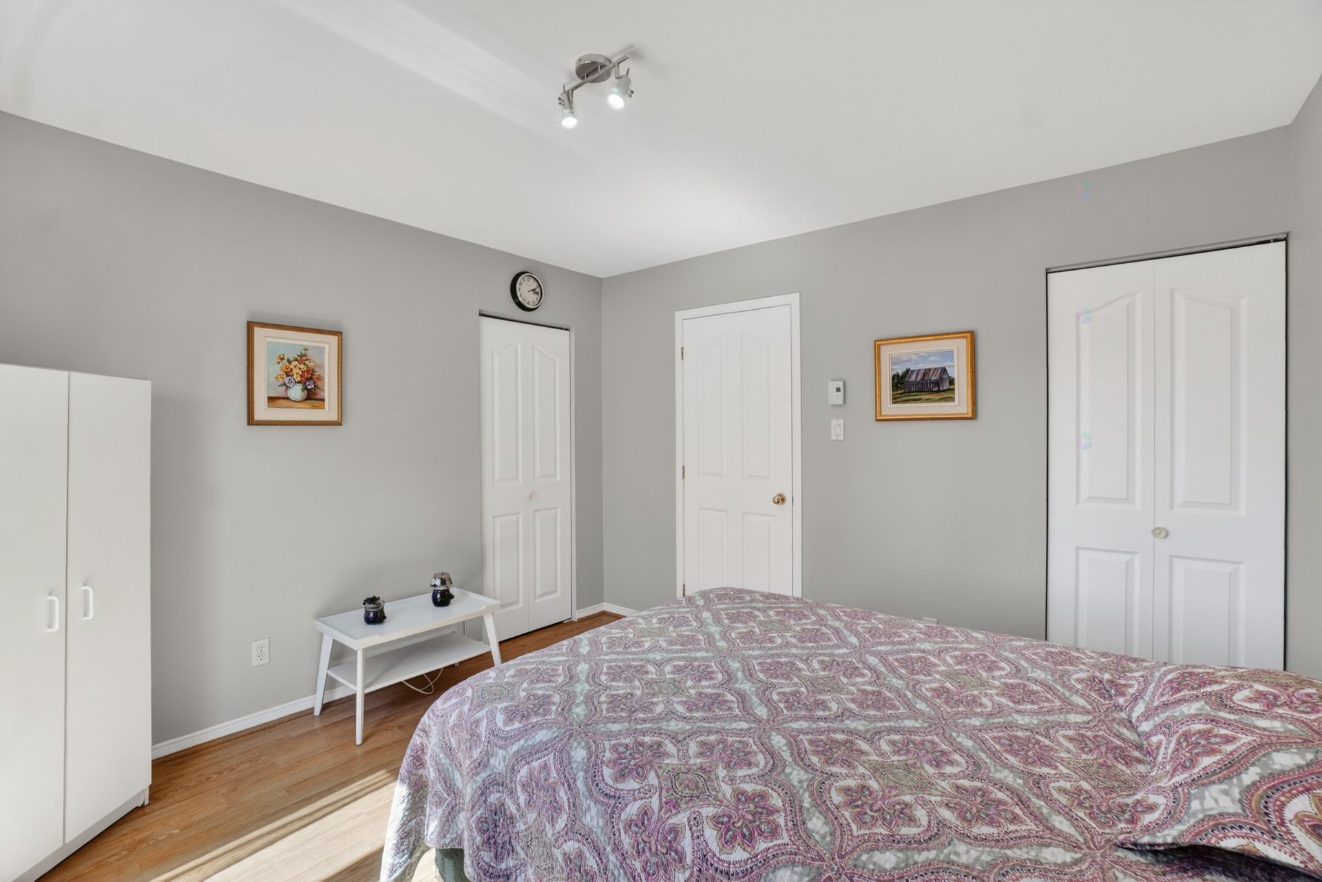 









2325


Boul. Jacques-Marcil

, 302,
Longueuil (Saint-Hubert),




QC
J3Y9C2

