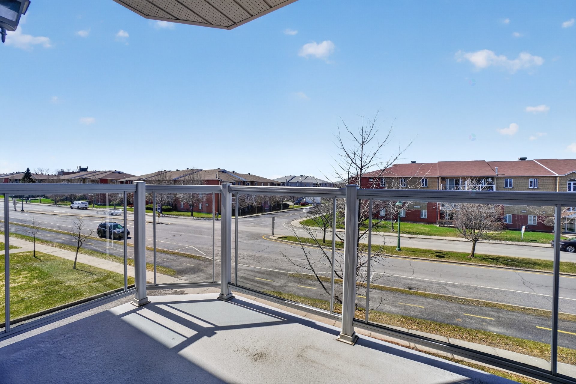 









2325


Boul. Jacques-Marcil

, 302,
Longueuil (Saint-Hubert),




QC
J3Y9C2

