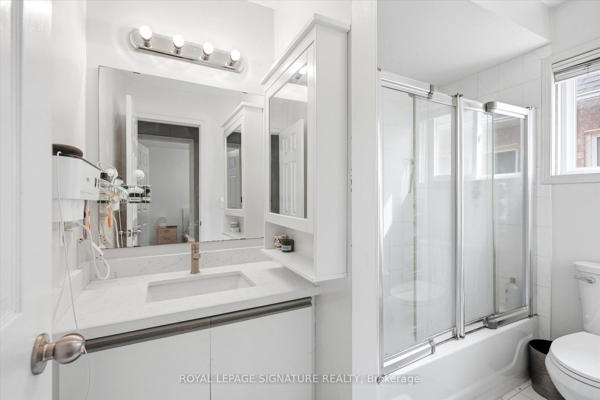 









85


Vivians

Crescent,
Brampton,




ON
L6Y 4V2

