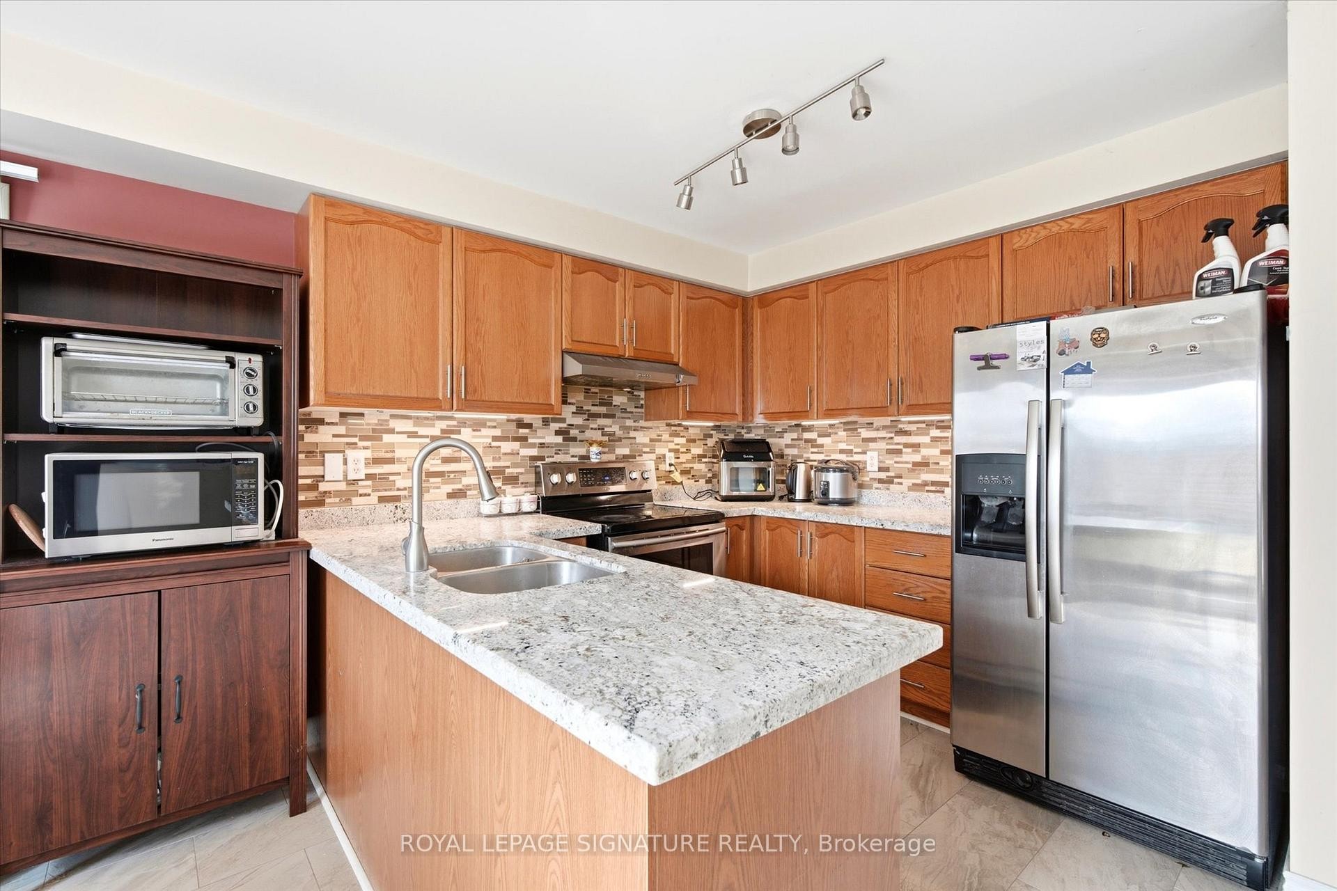 









85


Vivians

Crescent,
Brampton,




ON
L6Y 4V2

