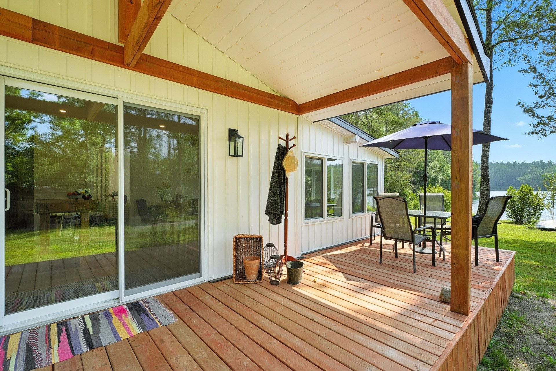 









86


Ch. du Lac-Michel

,
Sainte-Thérèse-de-la-Gatineau,




QC
J0X2X0

