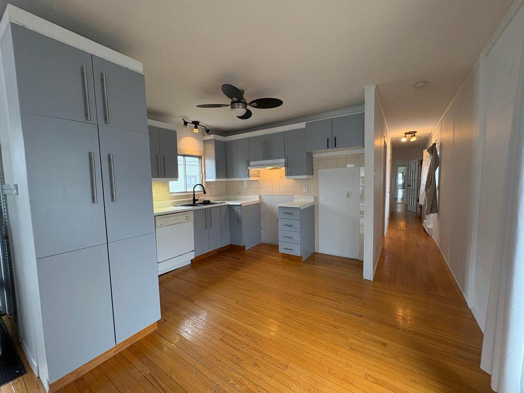









2952


Ch. St-Charles

, 29,
Lachenaie (Terrebonne),




QC
J6V1A7

