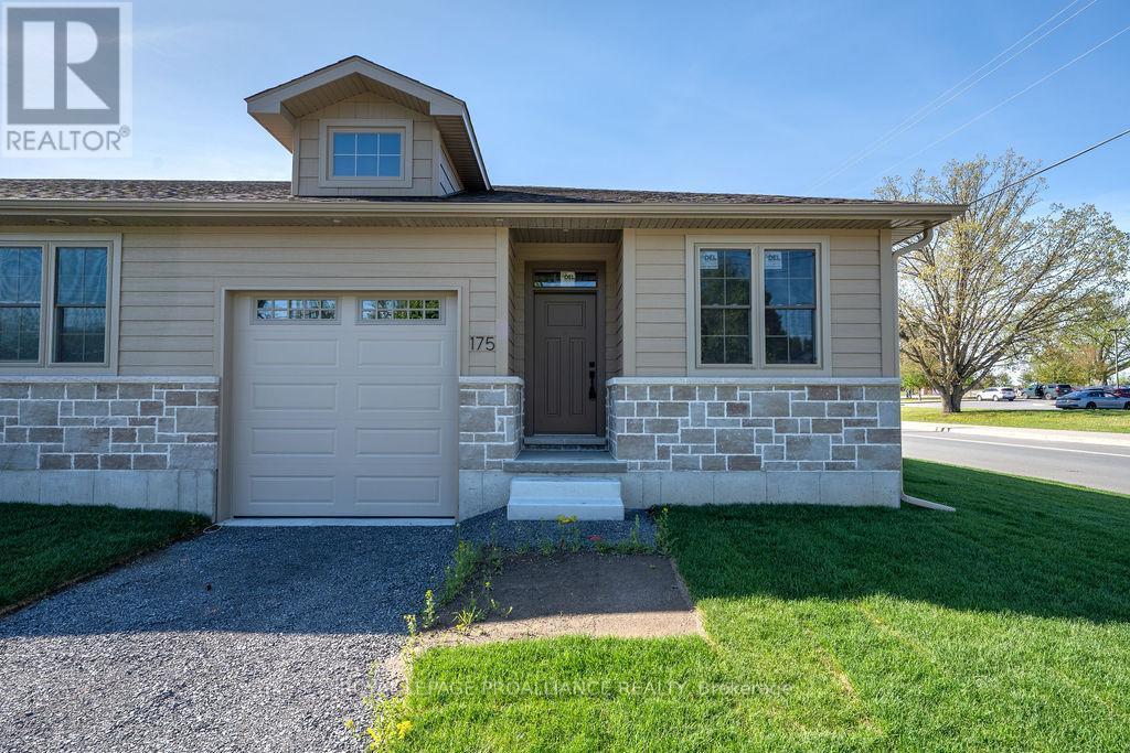 












175 POMEROY AVENUE

,
Tweed (Tweed (Village)),




Ontario
K0K3J0

