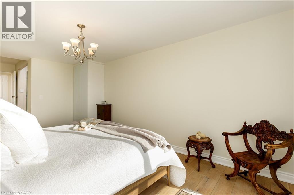 












2180 MARINE Drive Unit# 1401

,
Oakville,




Ontario
L6L5V2


