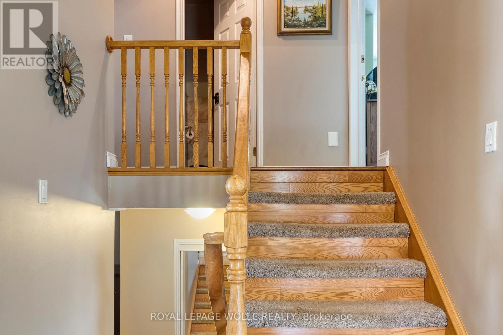 












108 QUEENSWAY DRIVE

,
Woolwich,




Ontario
N0B2N0

