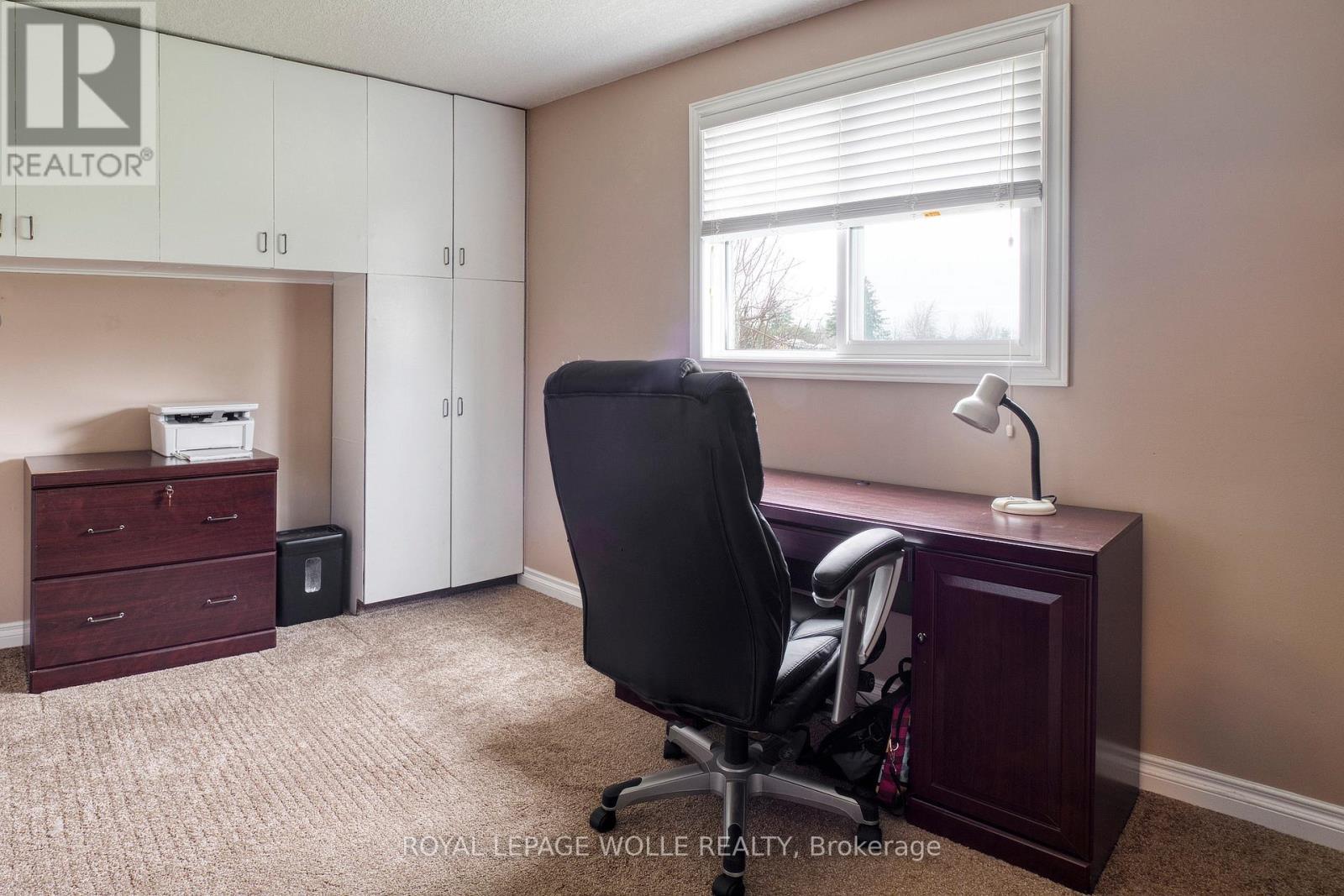 












108 QUEENSWAY DRIVE

,
Woolwich,




Ontario
N0B2N0

