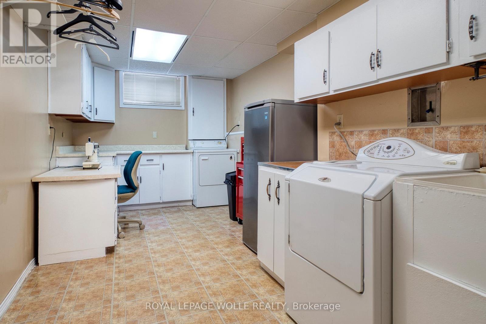 












108 QUEENSWAY DRIVE

,
Woolwich,




Ontario
N0B2N0

