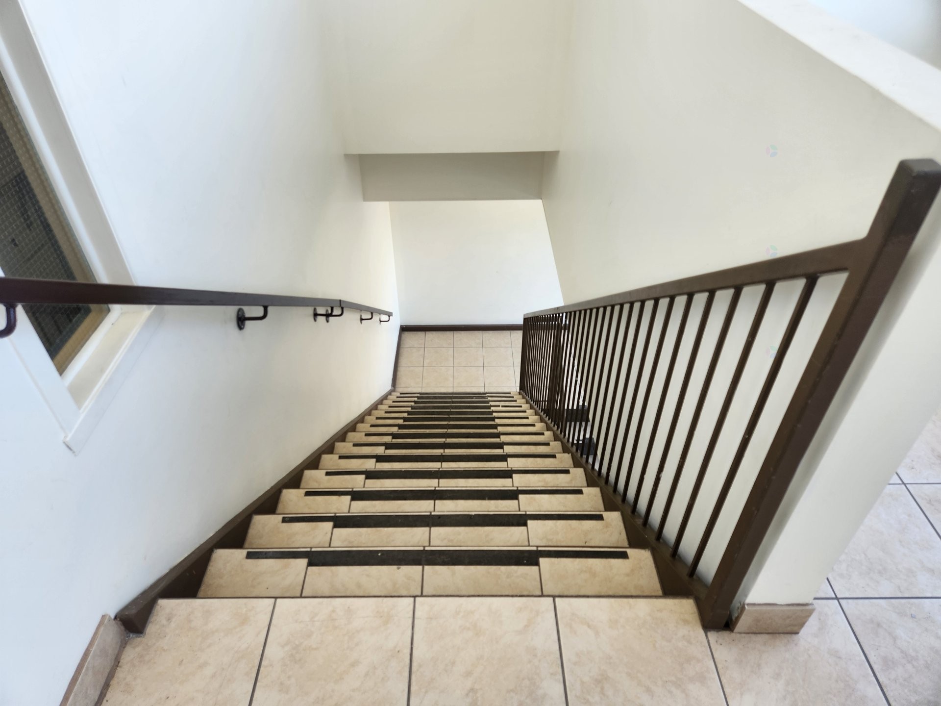 









3210


Av. Jacques-Bureau

, 200,
Laval (Chomedey),




QC
H7P0A9

