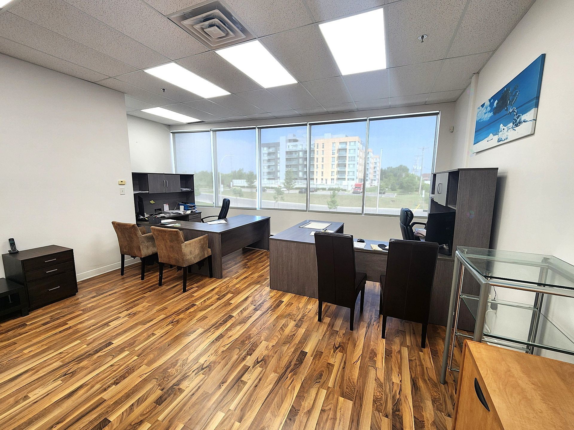 









3210


Av. Jacques-Bureau

, 200,
Laval (Chomedey),




QC
H7P0A9

