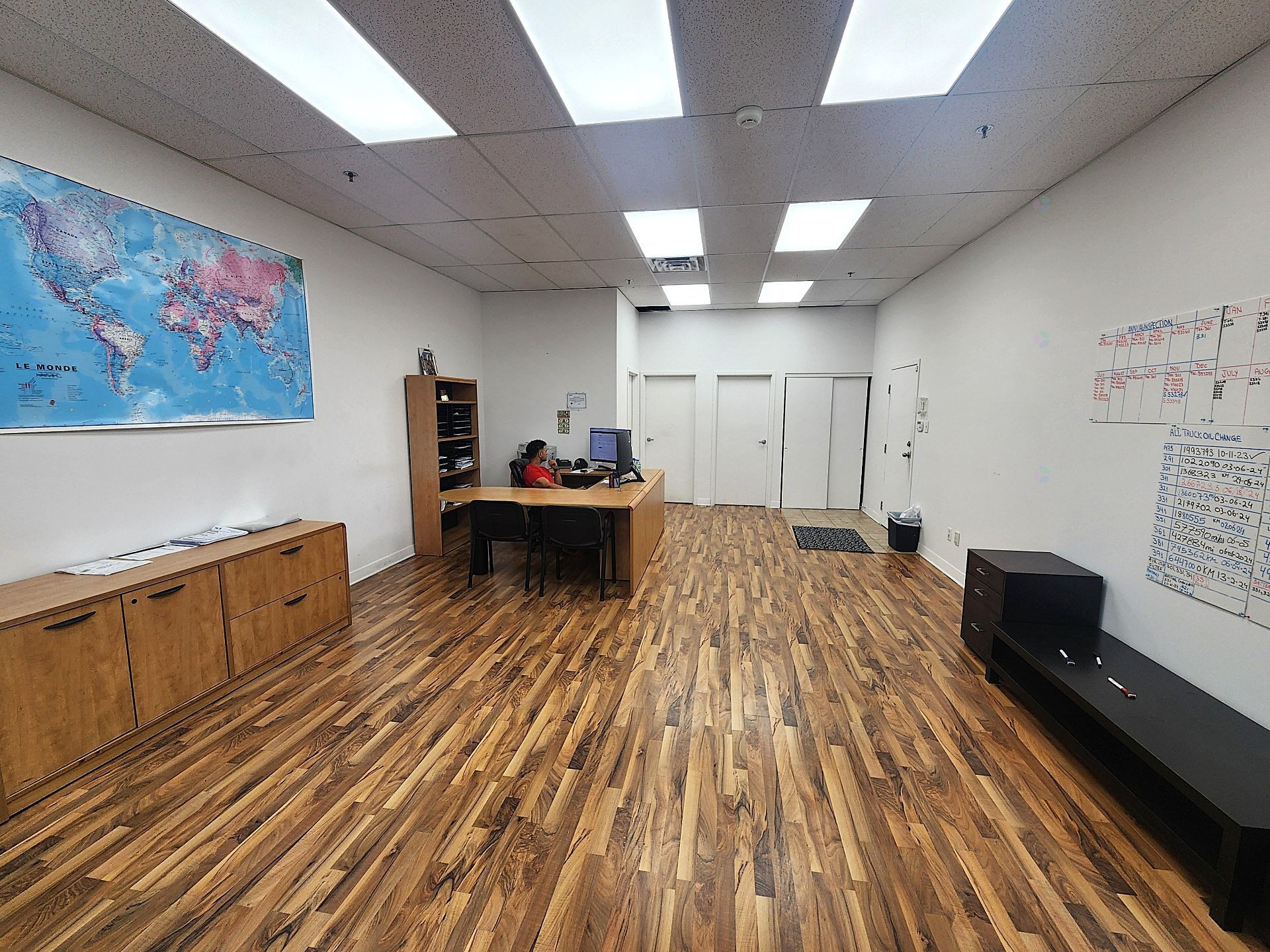









3210


Av. Jacques-Bureau

, 200,
Laval (Chomedey),




QC
H7P0A9

