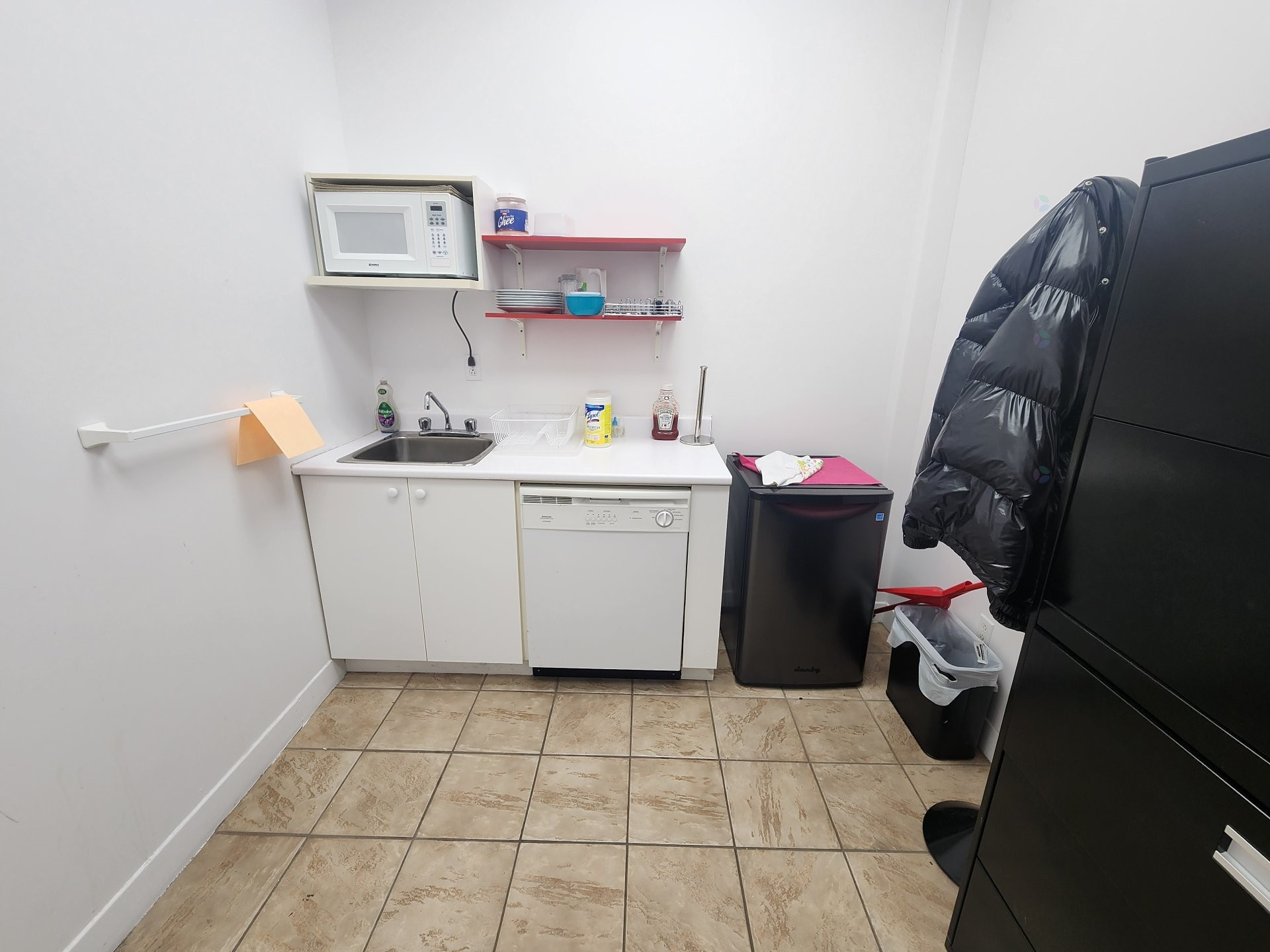 









3210


Av. Jacques-Bureau

, 200,
Laval (Chomedey),




QC
H7P0A9

