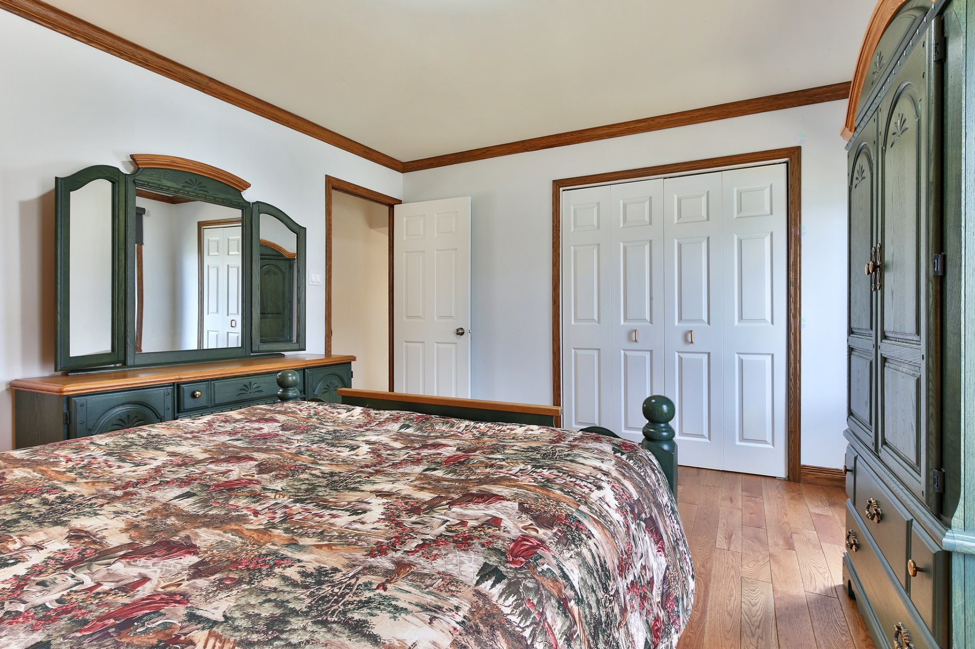 









37


Rue des Roses

,
Saint-Jean-sur-Richelieu,




QC
J2W1R1

