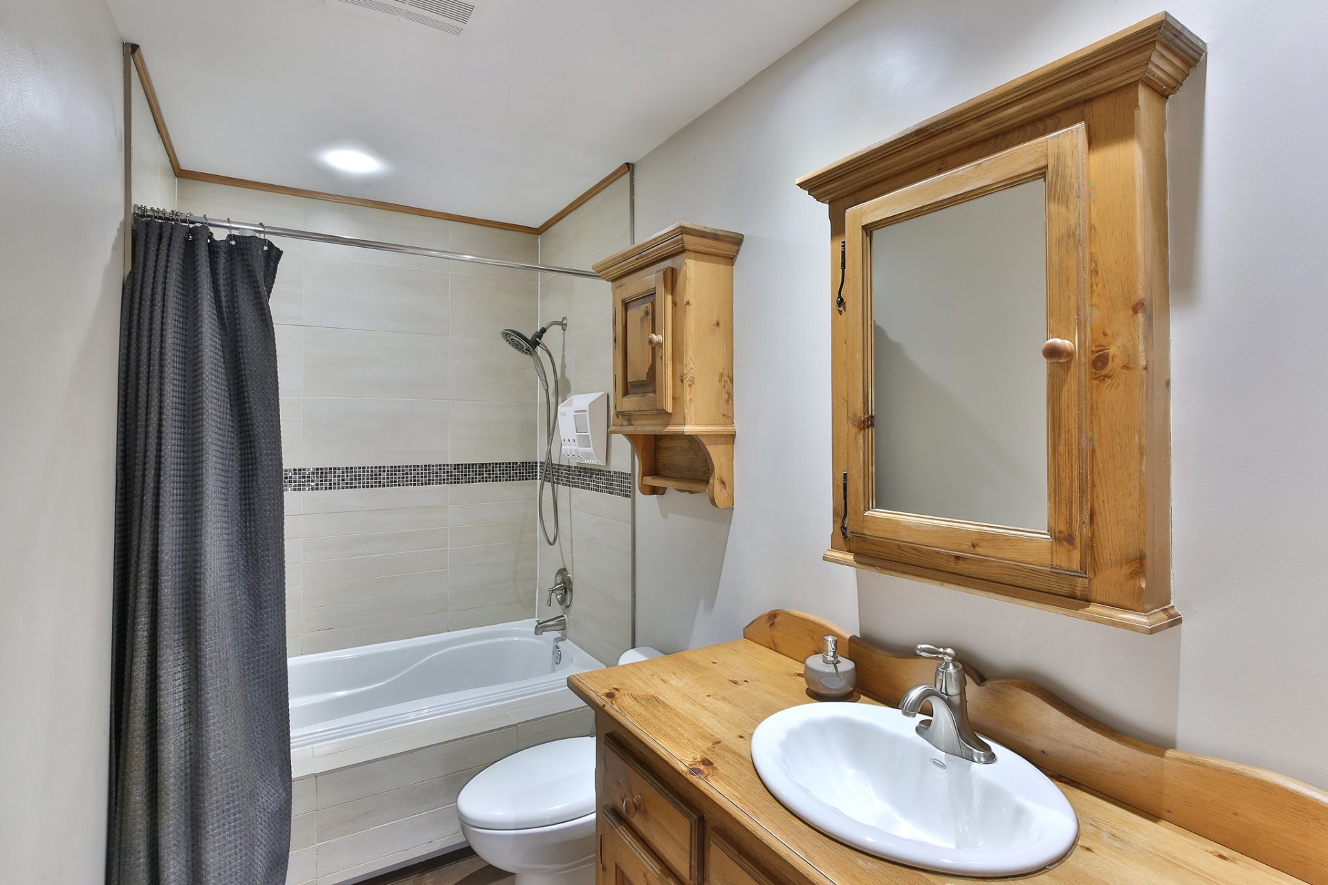 









37


Rue des Roses

,
Saint-Jean-sur-Richelieu,




QC
J2W1R1

