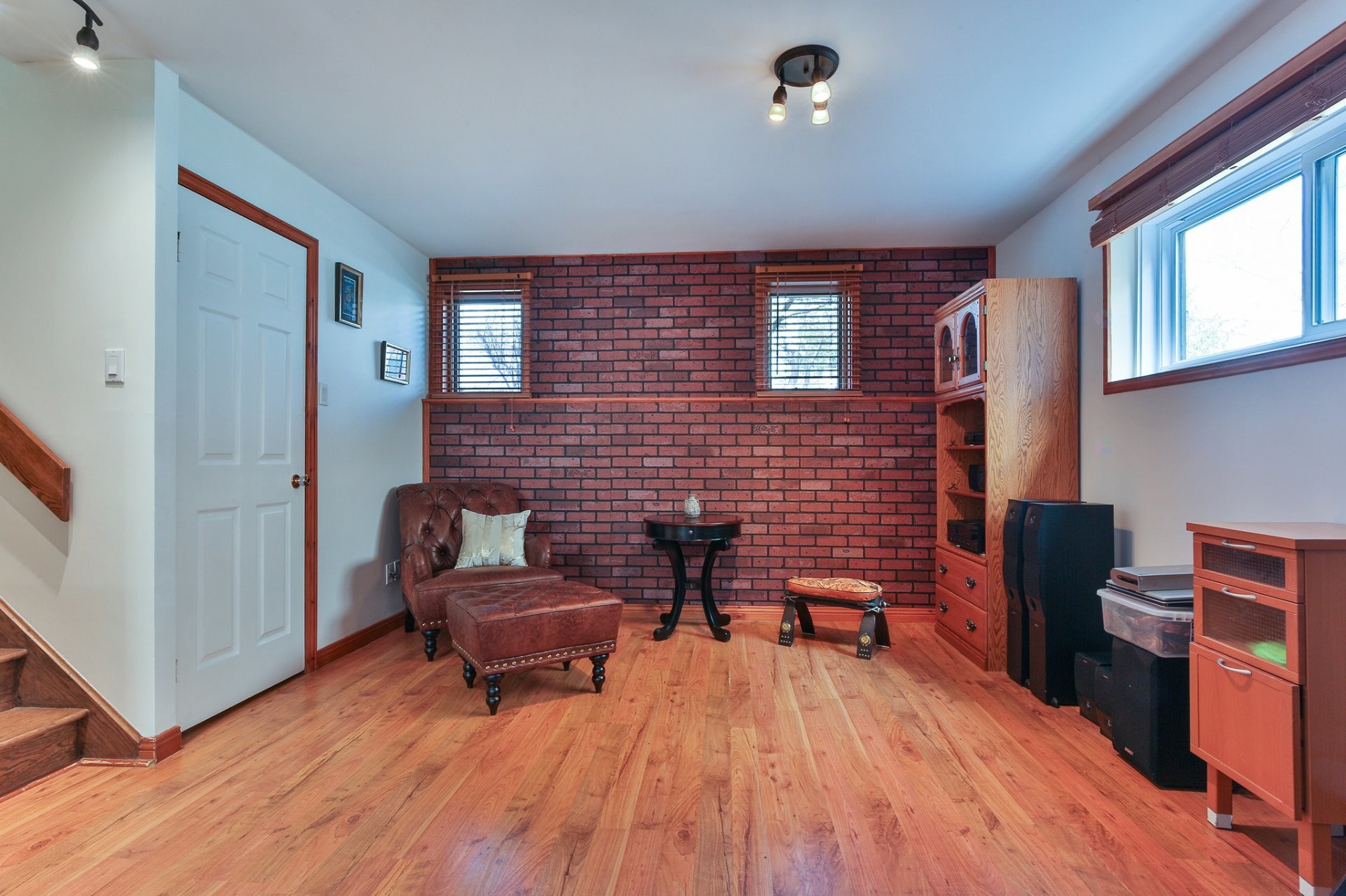 









37


Rue des Roses

,
Saint-Jean-sur-Richelieu,




QC
J2W1R1

