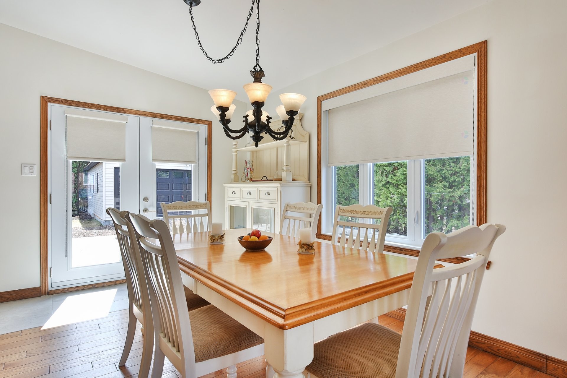 









37


Rue des Roses

,
Saint-Jean-sur-Richelieu,




QC
J2W1R1

