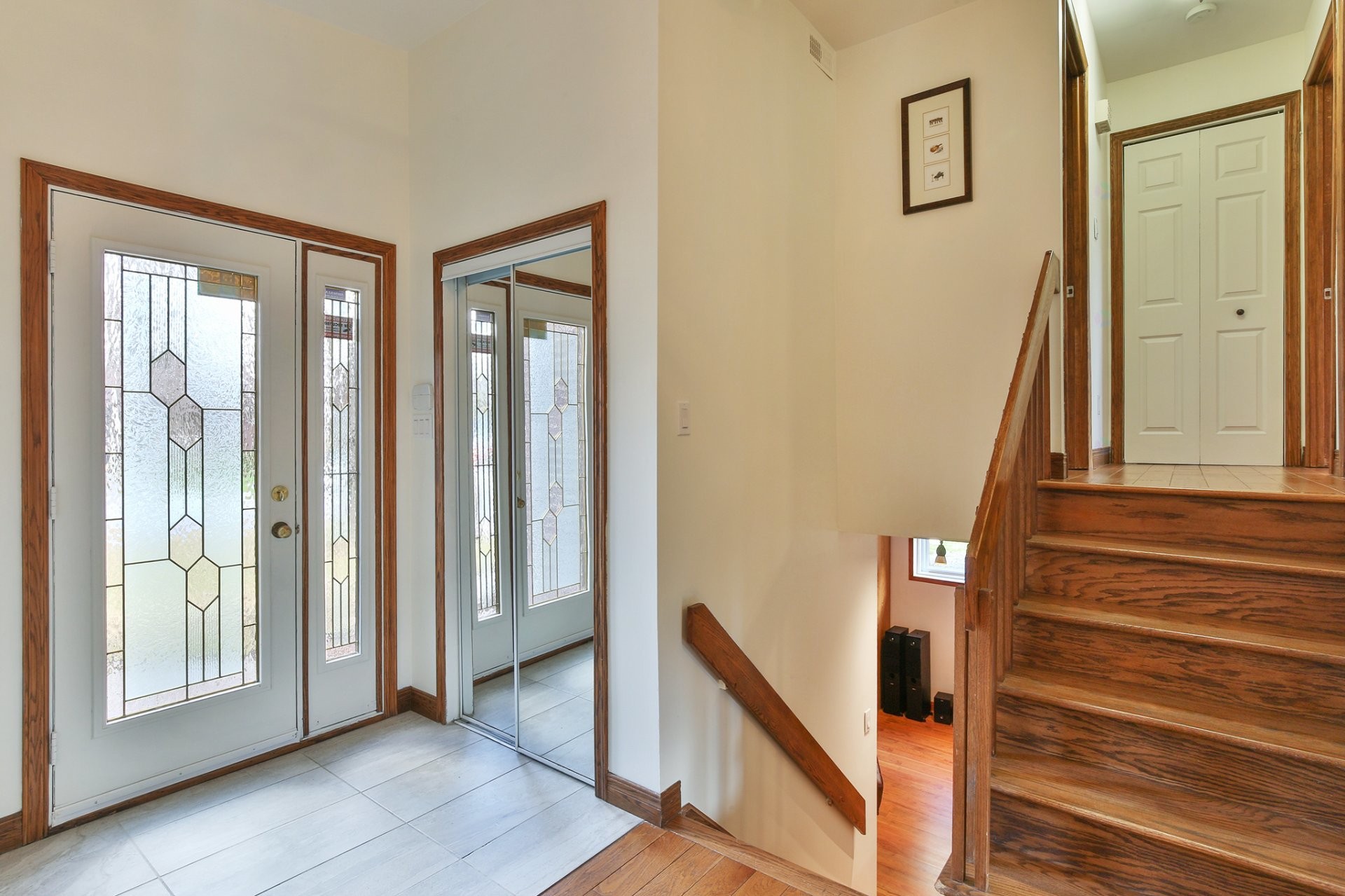 









37


Rue des Roses

,
Saint-Jean-sur-Richelieu,




QC
J2W1R1

