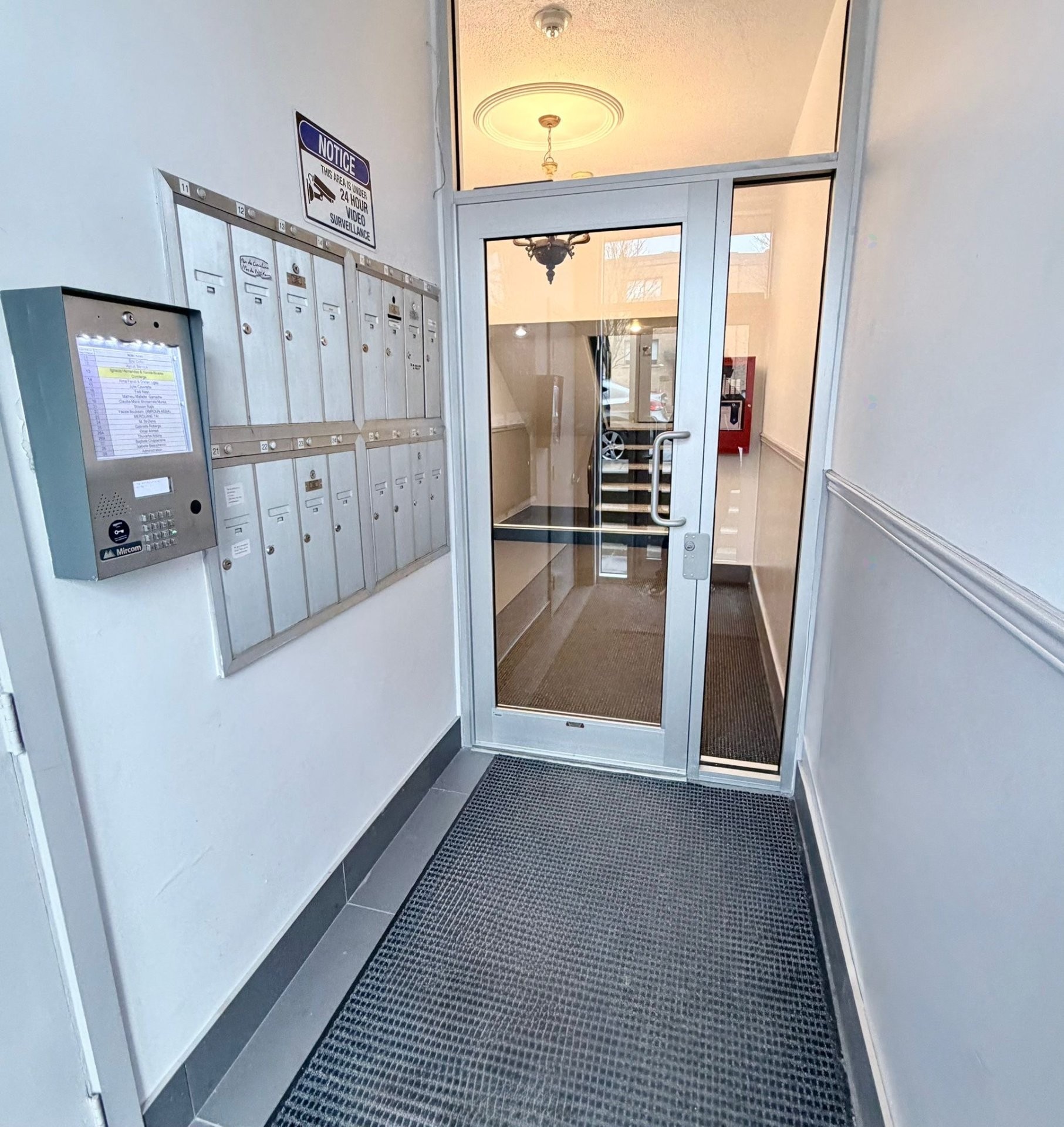 









350


Boul. Cartier O.

, 16,
Laval (Laval-des-Rapides),




QC
H7N2J7

