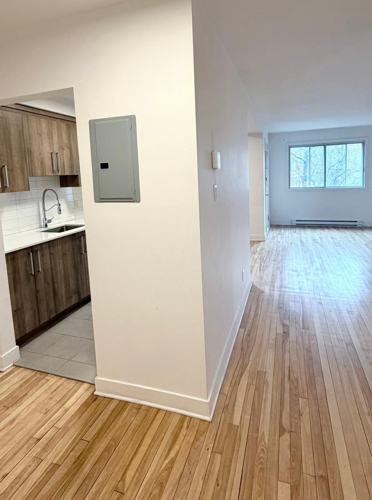 









350


Boul. Cartier O.

, 16,
Laval (Laval-des-Rapides),




QC
H7N2J7

