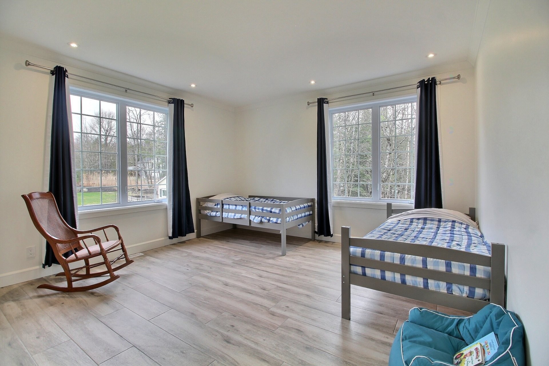 









1040


Av. du Parc

,
Sherbrooke (Brompton/Rock Forest/Saint-Élie/Deauville),




QC
J1N3P1

