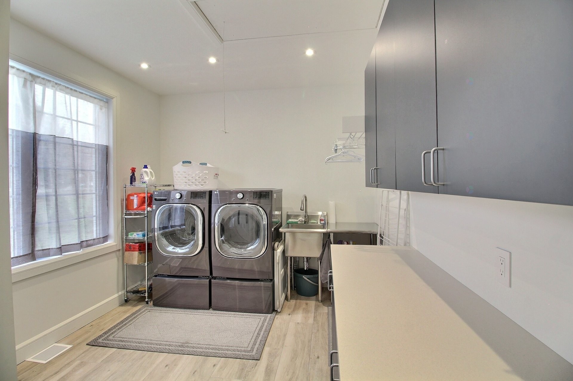 









1040


Av. du Parc

,
Sherbrooke (Brompton/Rock Forest/Saint-Élie/Deauville),




QC
J1N3P1


