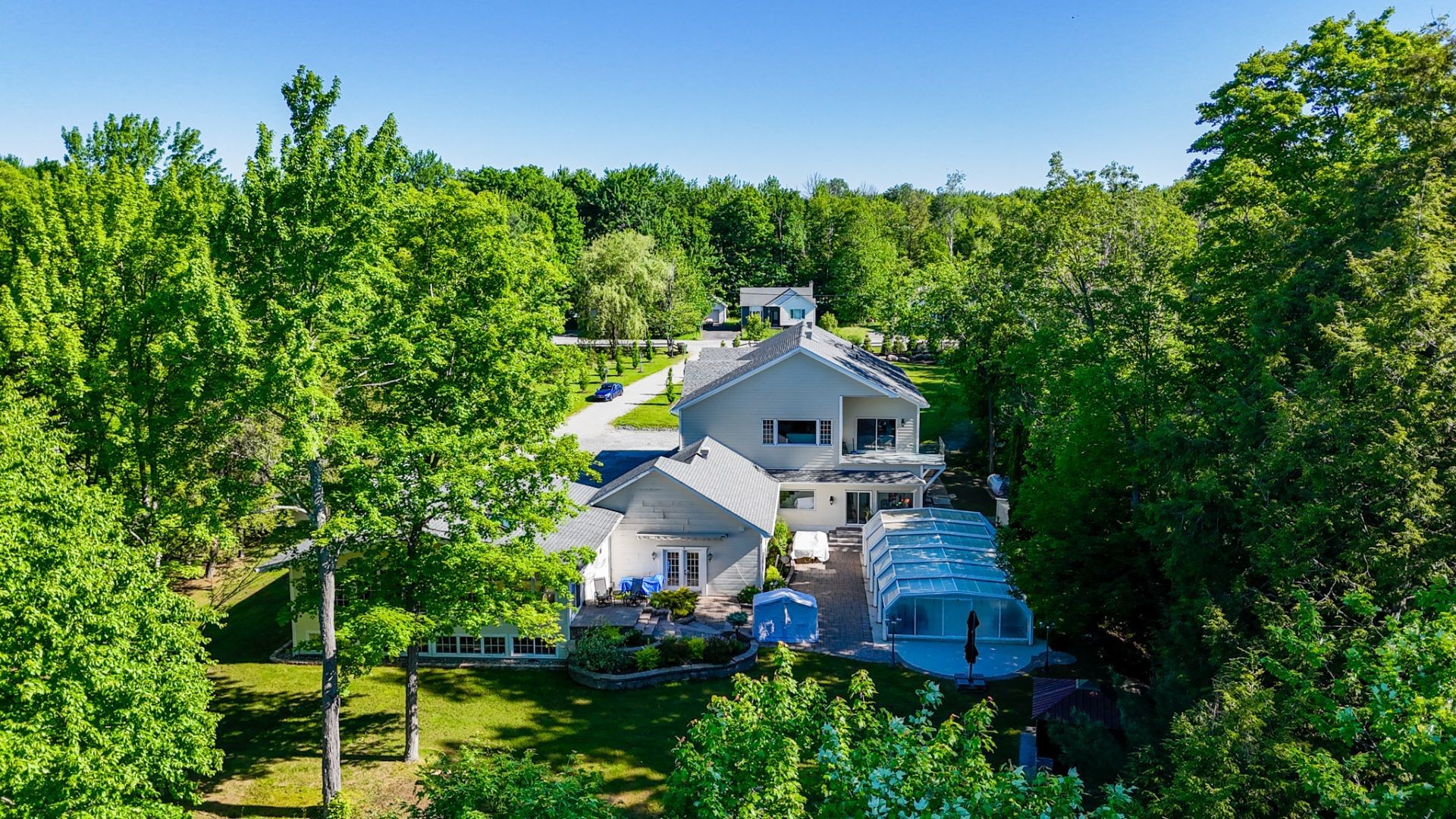 









1040


Av. du Parc

,
Sherbrooke (Brompton/Rock Forest/Saint-Élie/Deauville),




QC
J1N3P1

