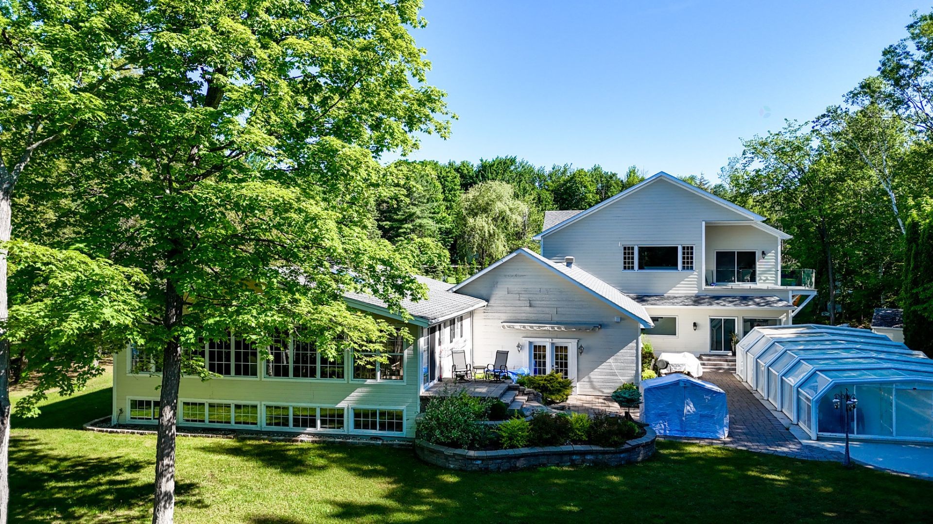 









1040


Av. du Parc

,
Sherbrooke (Brompton/Rock Forest/Saint-Élie/Deauville),




QC
J1N3P1

