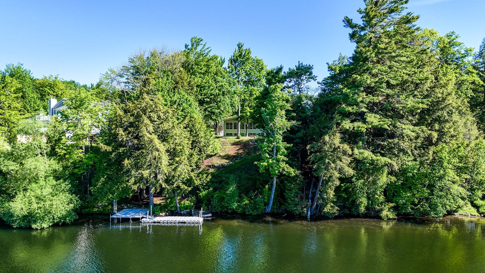









1040


Av. du Parc

,
Sherbrooke (Brompton/Rock Forest/Saint-Élie/Deauville),




QC
J1N3P1

