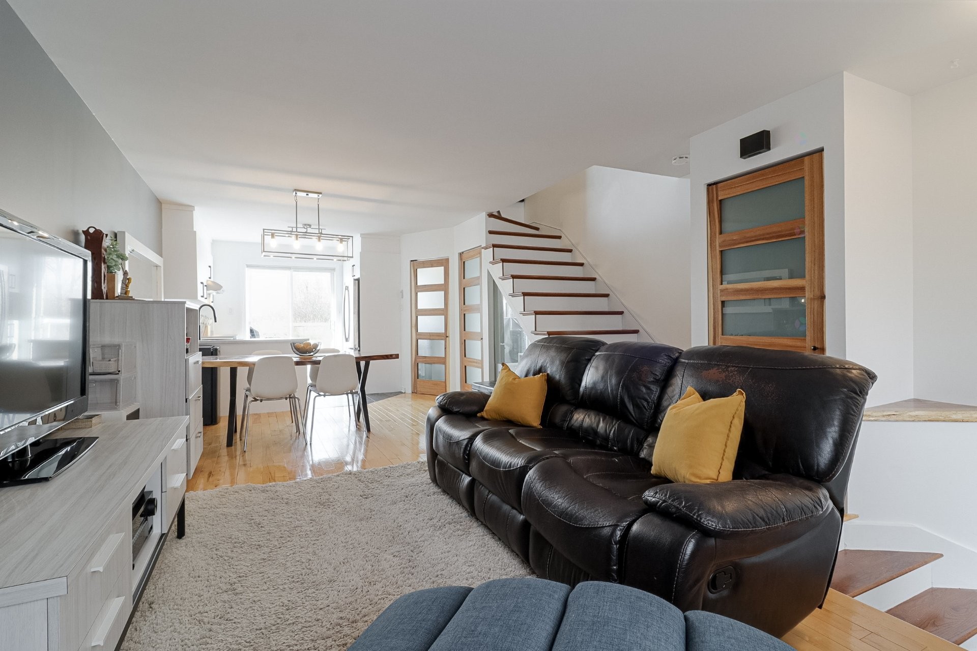 









553Z


Boul. le Bourg-Neuf

, B,
Repentigny (Le Gardeur),




QC
J5Z4W2

