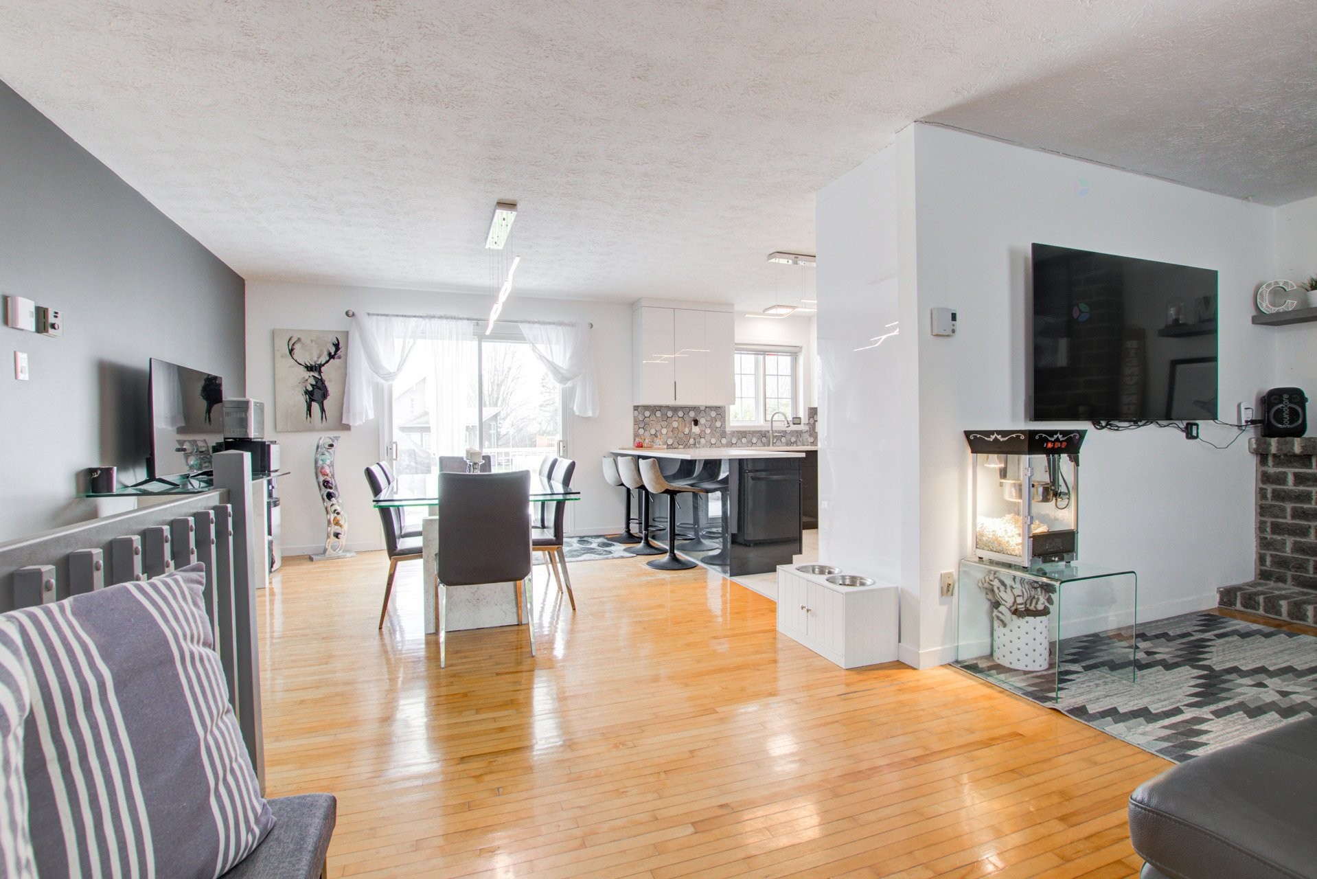 









38


Rue Carmen

,
Granby,




QC
J4J2A9

