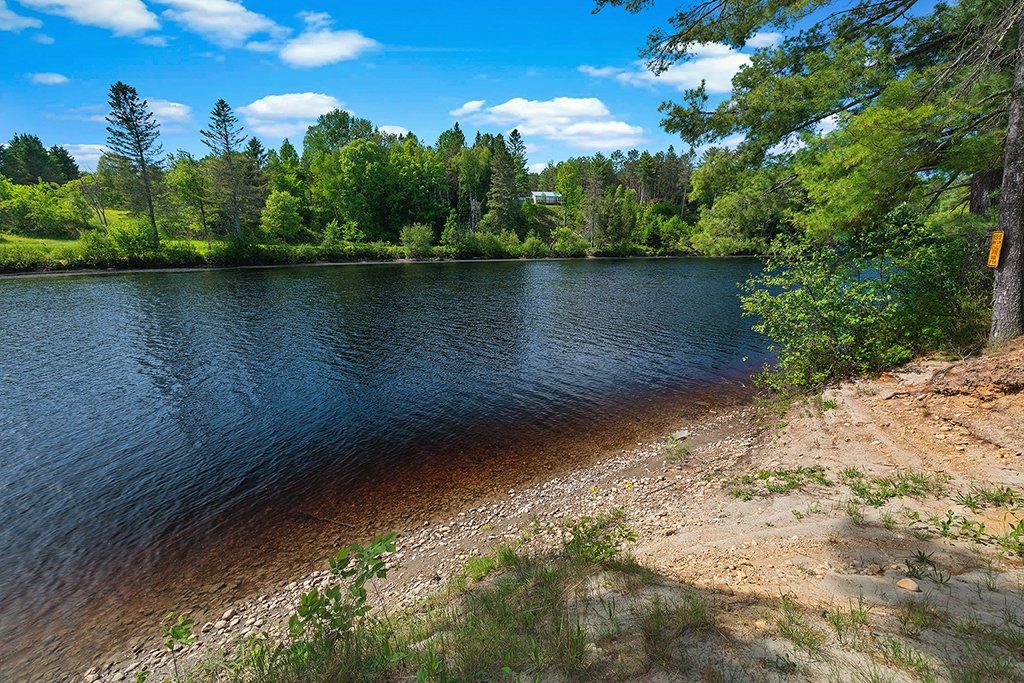 









41G


Ch. des Cabines de la Chute

,
Mansfield-et-Pontefract,




QC
J0X1R0

