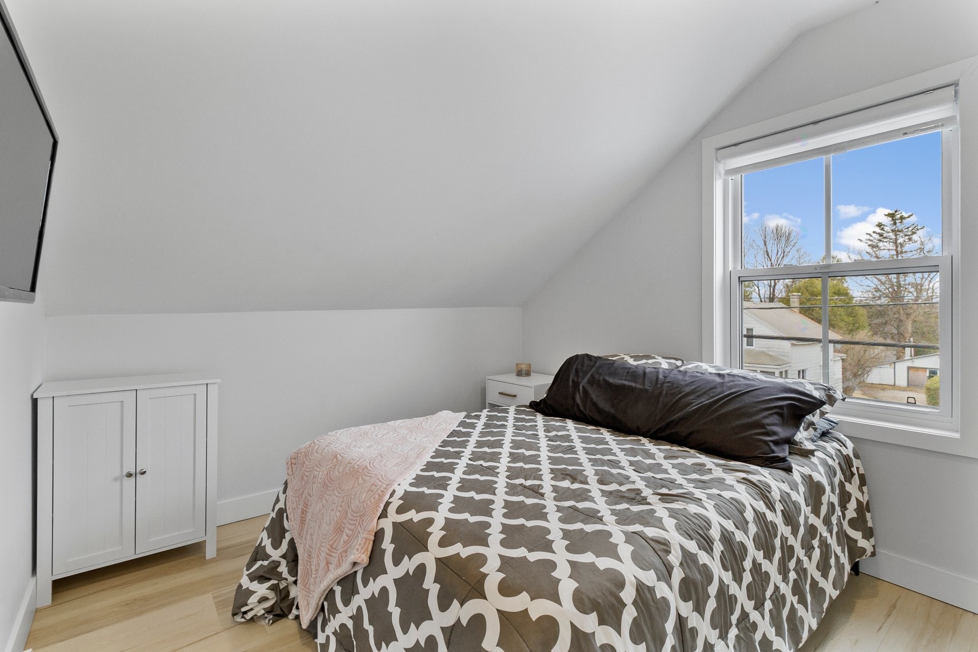 









248


Rue Bilodeau

,
East Angus,




QC
J0B1R0


