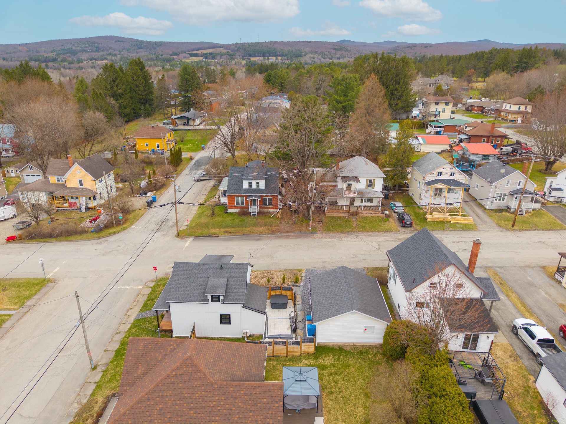 









248


Rue Bilodeau

,
East Angus,




QC
J0B1R0

