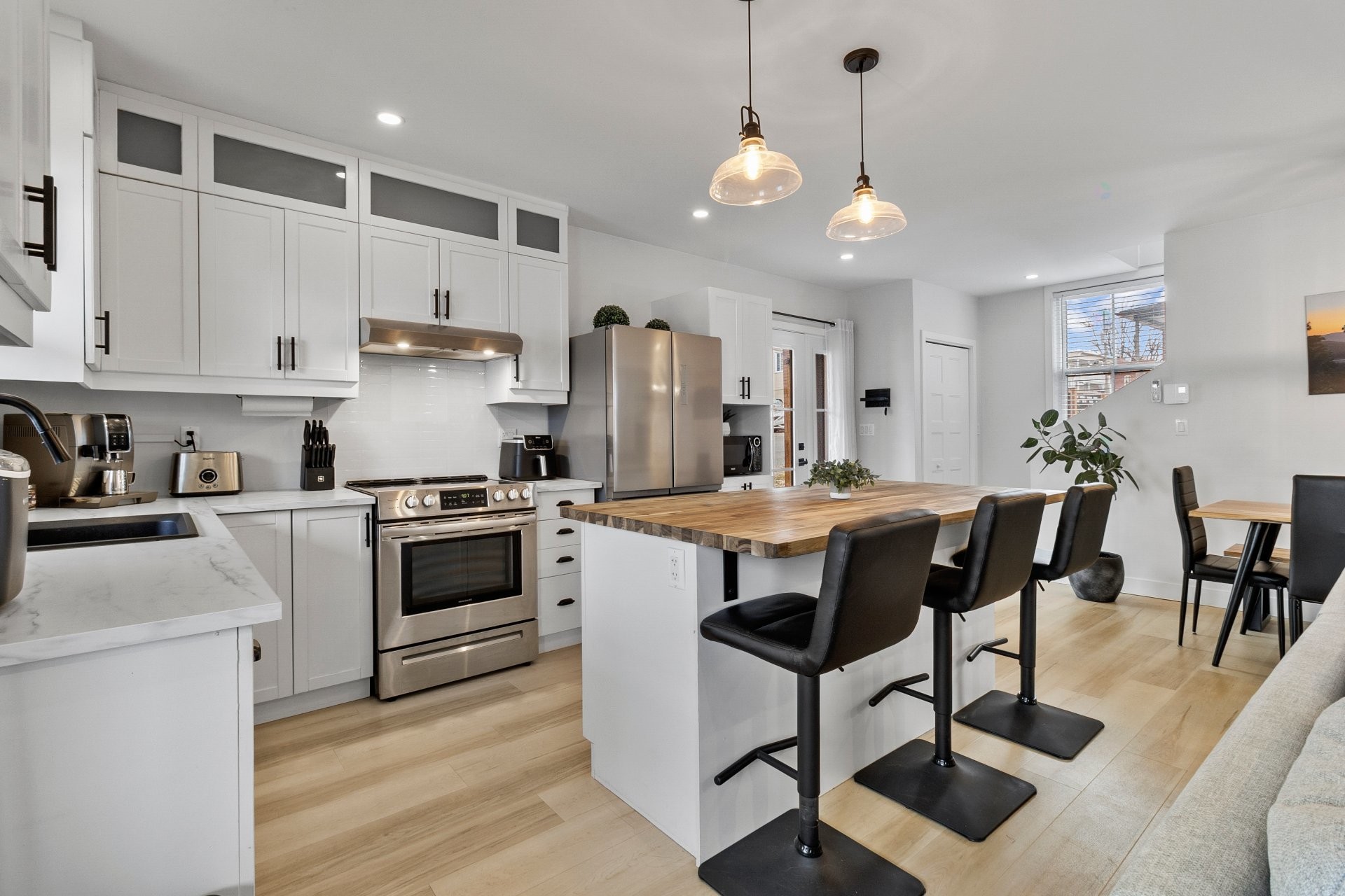 









248


Rue Bilodeau

,
East Angus,




QC
J0B1R0

