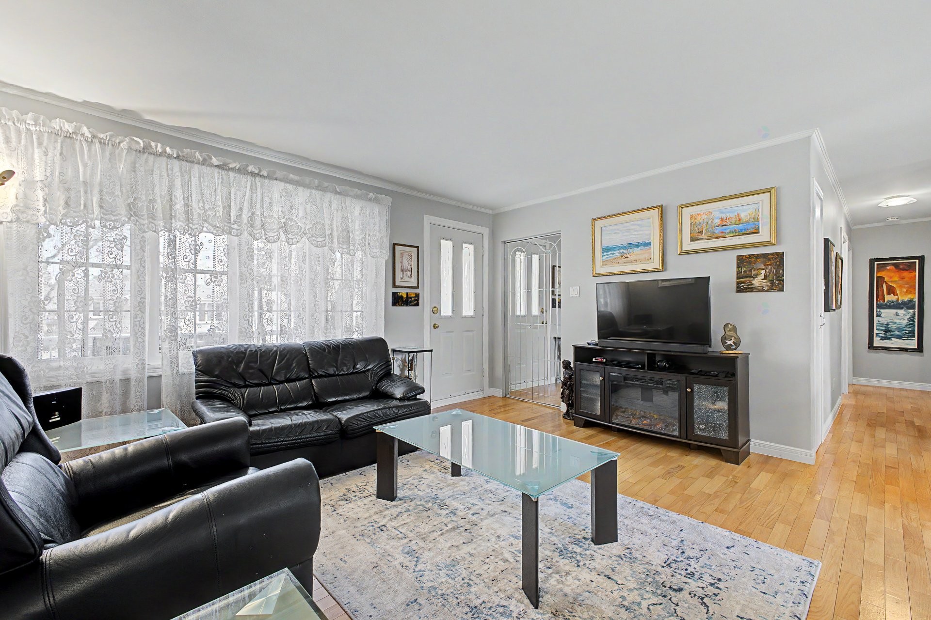 









979


Rue La Salle

,
Saint-Bruno-de-Montarville,




QC
J3V3Y1

