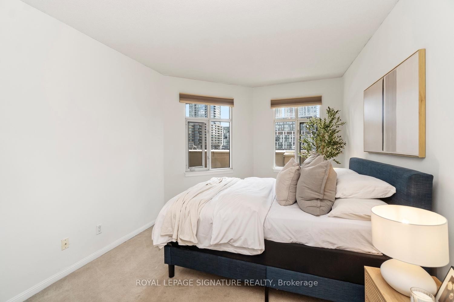 









550


Front

Street West, 207,
Toronto,




ON
M5V 3N5

