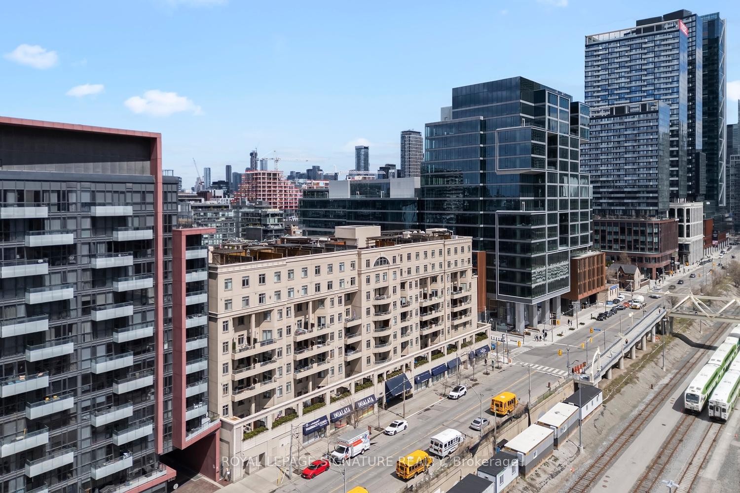 









550


Front

Street West, 207,
Toronto,




ON
M5V 3N5

