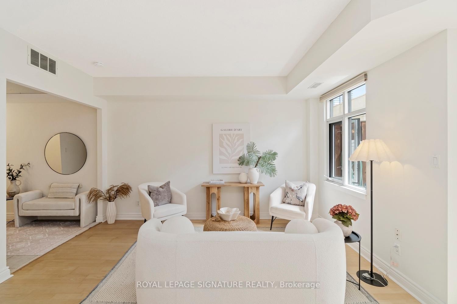 









550


Front

Street West, 207,
Toronto,




ON
M5V 3N5

