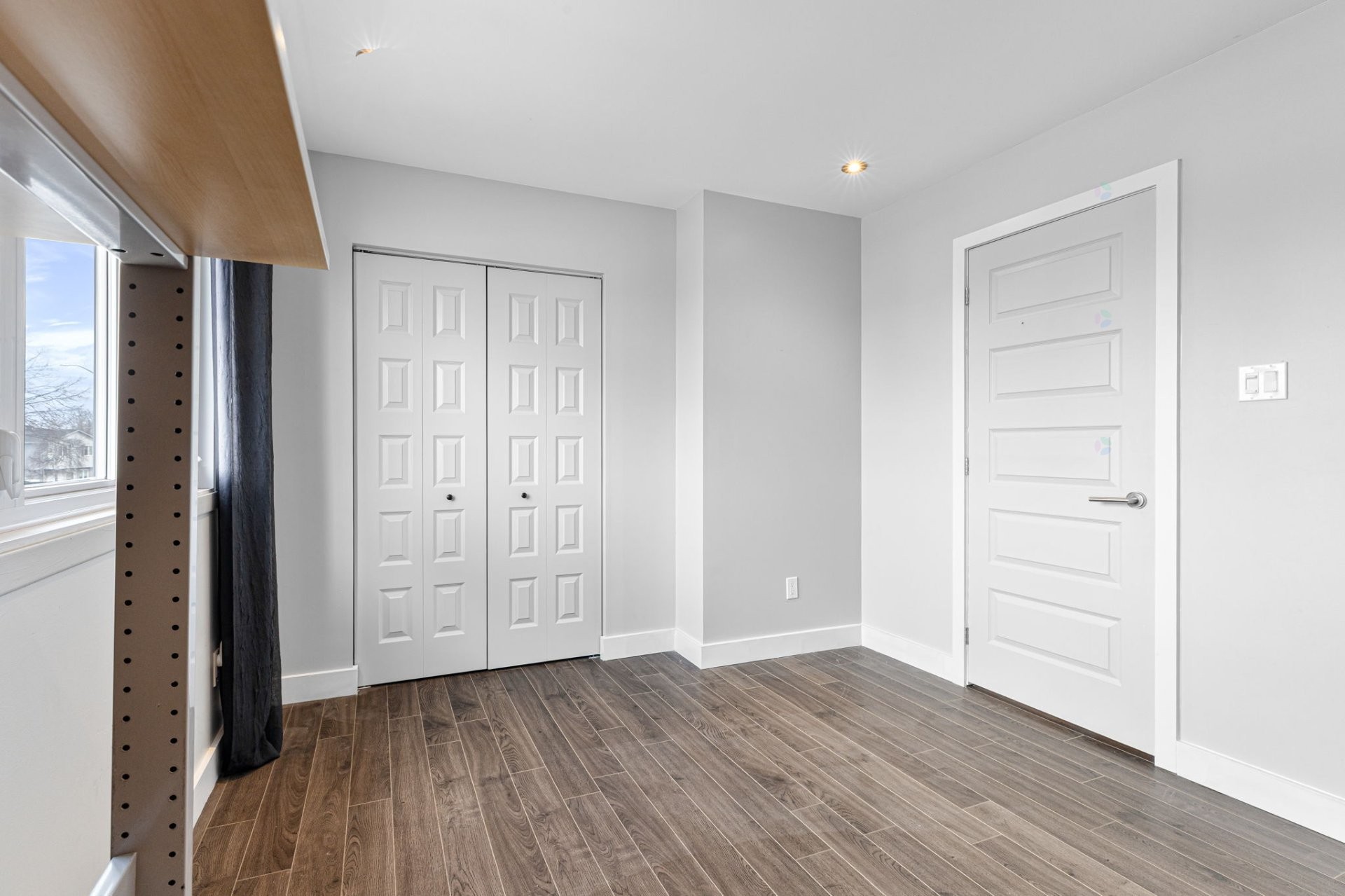 









1492


Boul. René-Gaultier

,
Varennes,




QC
J3X1L9

